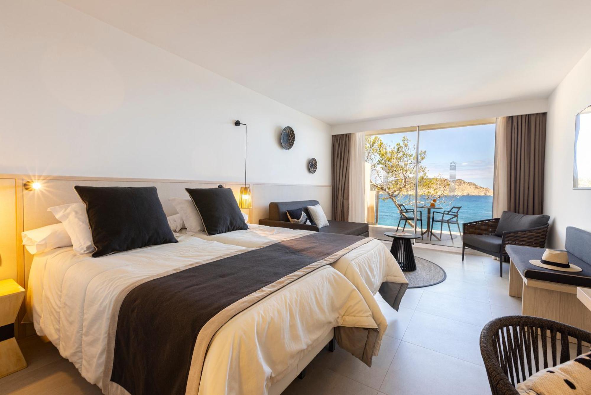 Invisa Club Cala Hotel Es Figueral