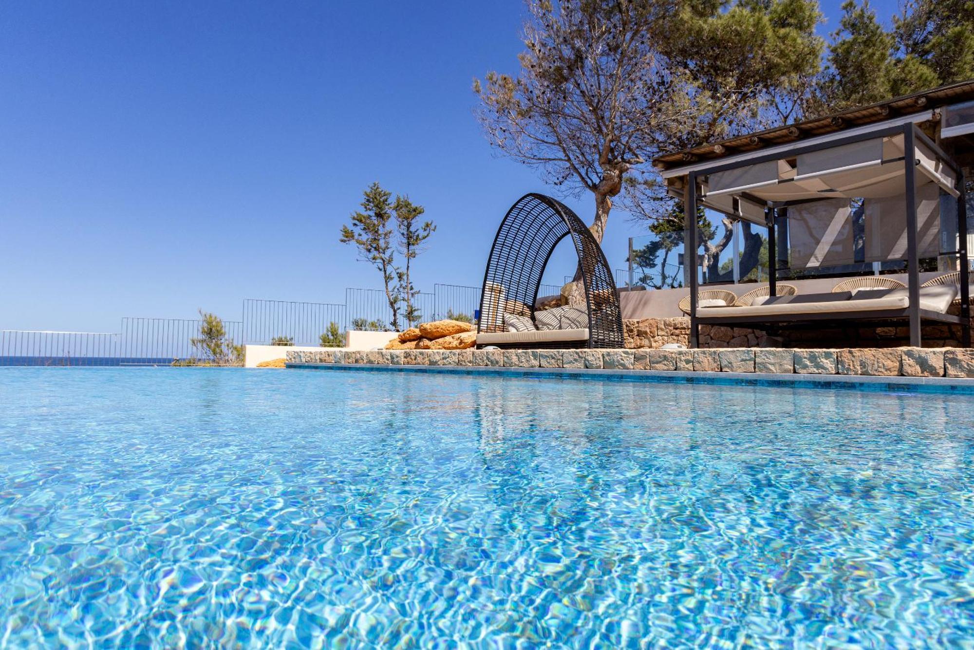 Hotel Invisa Club Cala 4*