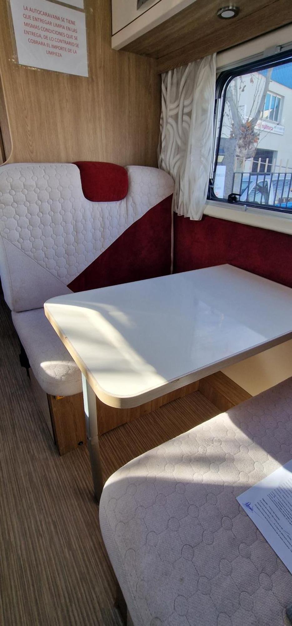 Autocaravana Casa Luna Acampamento