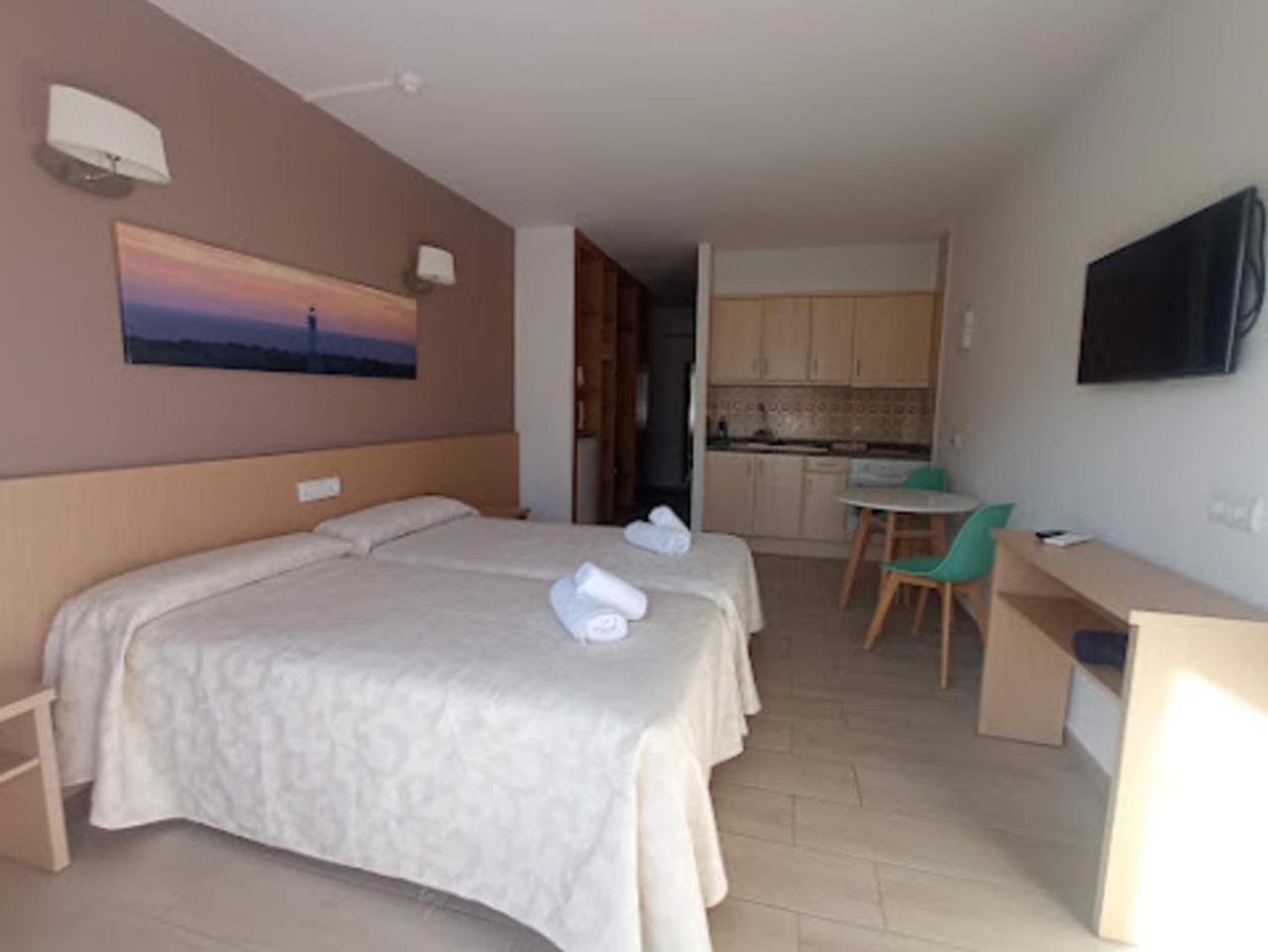 Orvay San Antonio (Ibiza)