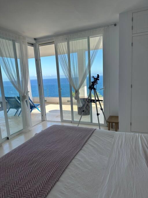 Villa De Lujo En Ibiza Roca Llisa