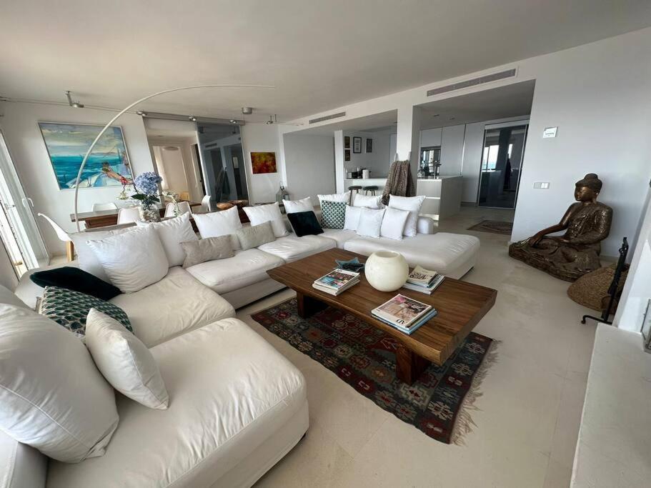 Villa De Lujo En Ibiza *
