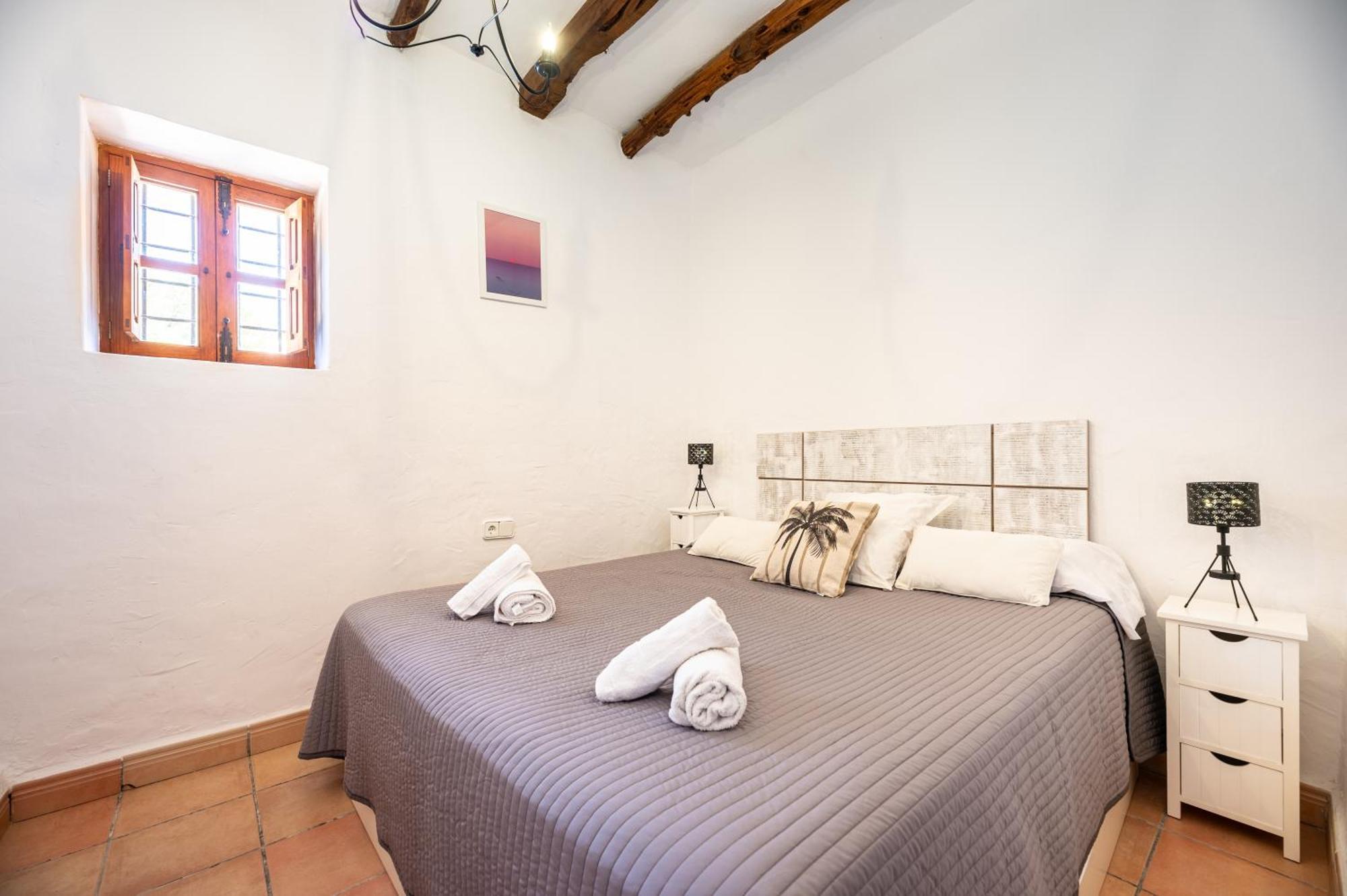 Cardona - Green&blue Ibiza