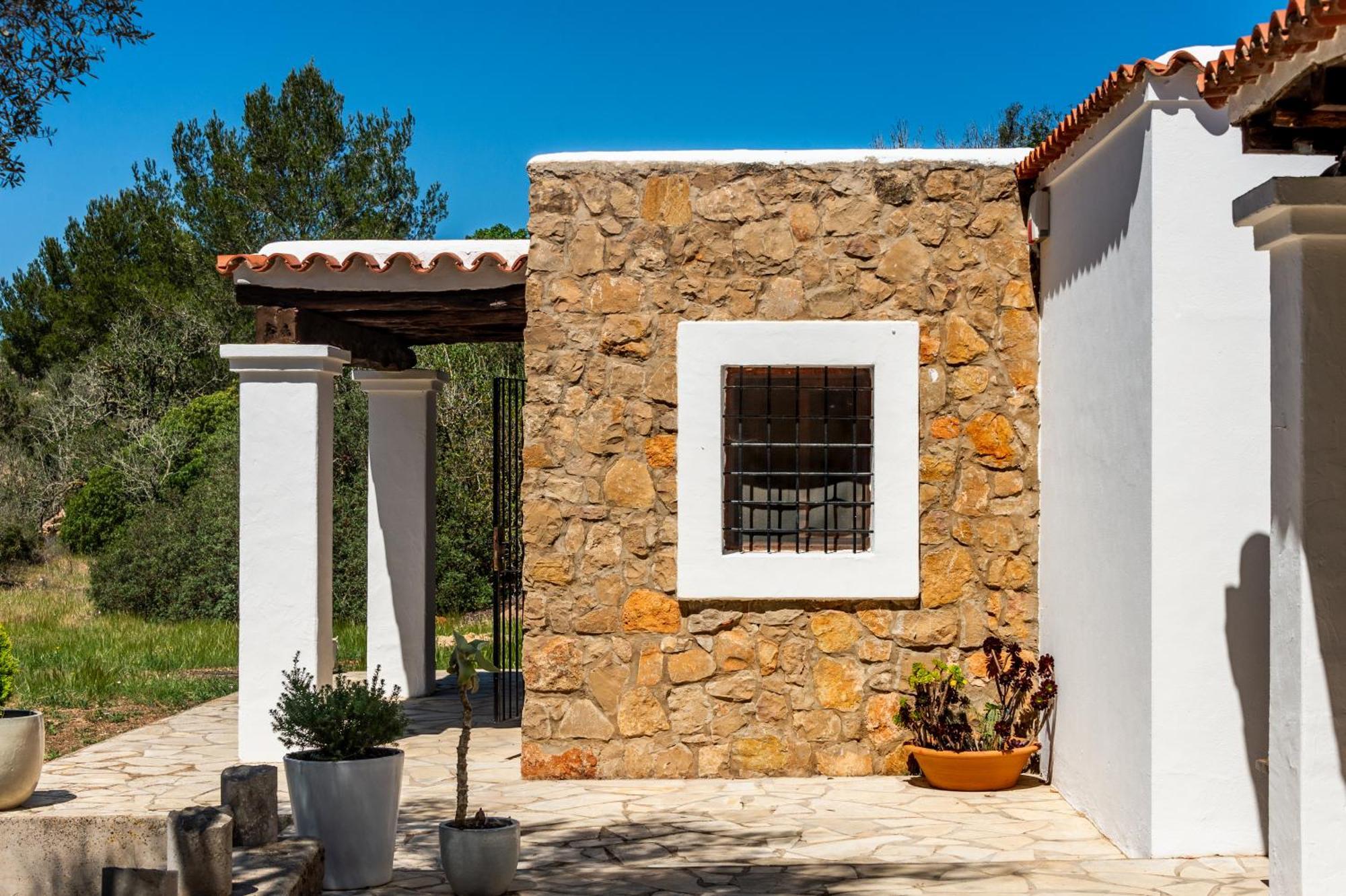 Cardona - Green&blue Ibiza * Santa Agnes de Corona