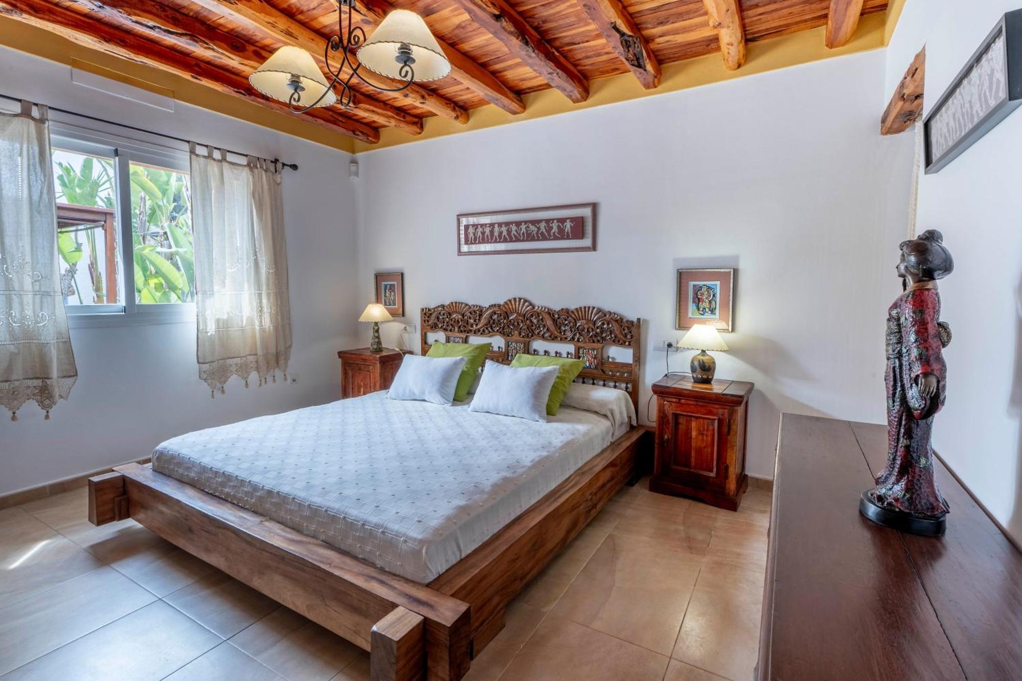 Villa Cardona Montecristo