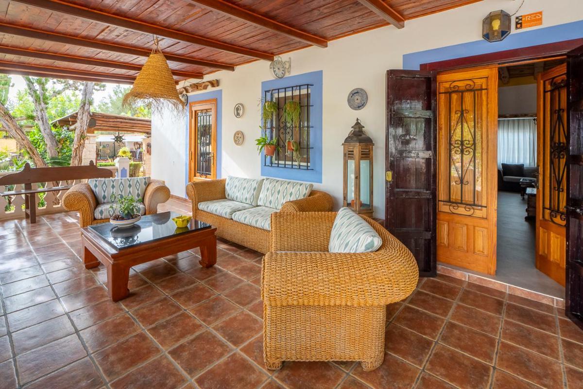 Villa Cardona Montecristo