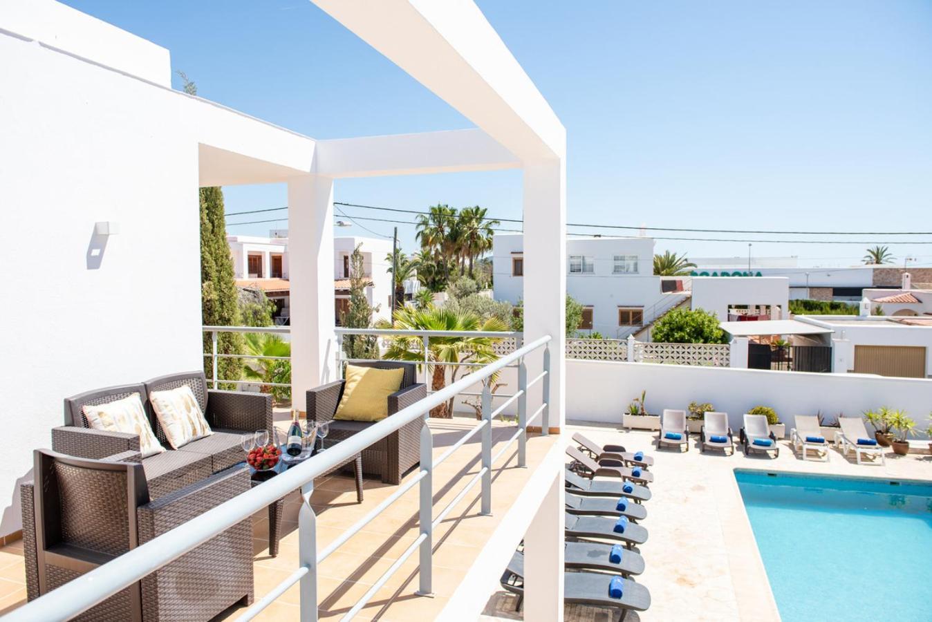 Villa In Playa Den Bossa, 5 Min Supermarketbbq *