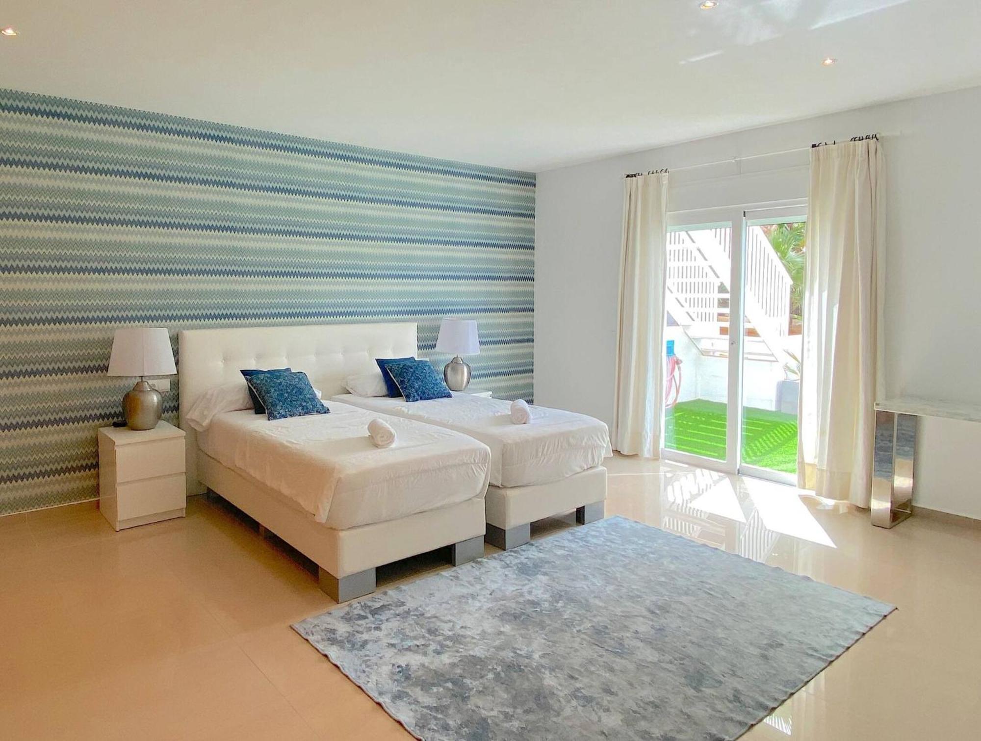 Julieta 2km From Ibiza Town And 1km From Talamanca * Santa Eularia des Riu