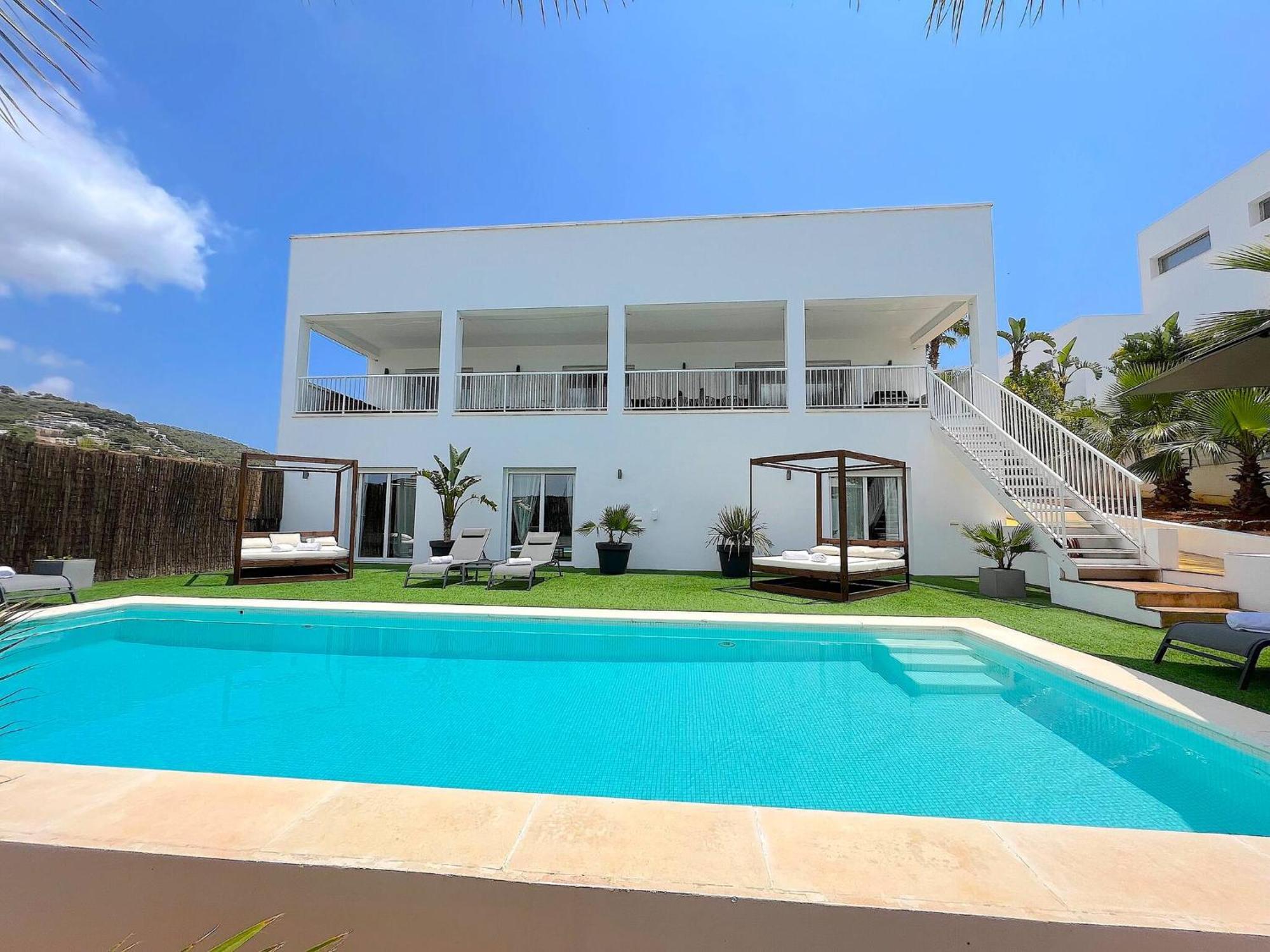 Julieta 2km From Ibiza Town And 1km From Talamanca Villa *