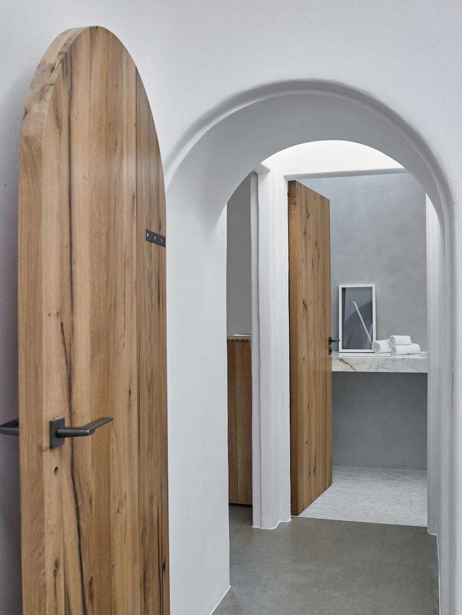 Stylish 5 Bedroom Luxury With Pool And Sauna Villa Santa Eulària des Riu