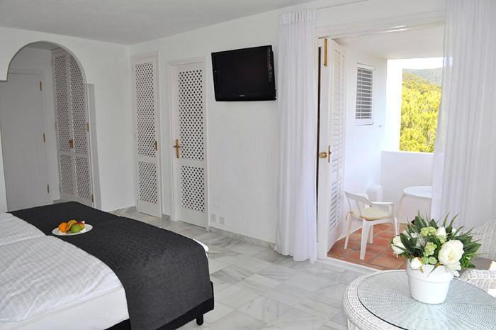 Village Hotel