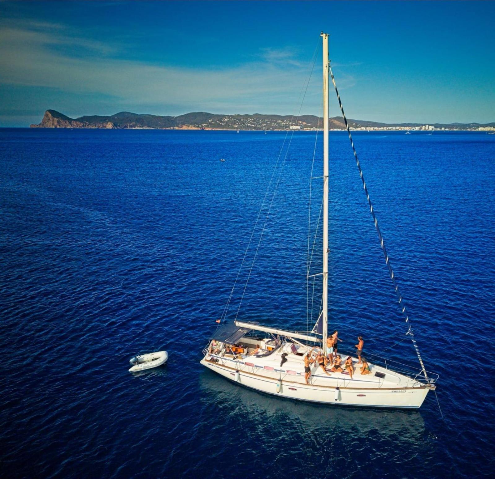 Mrringo * Ibiza Town