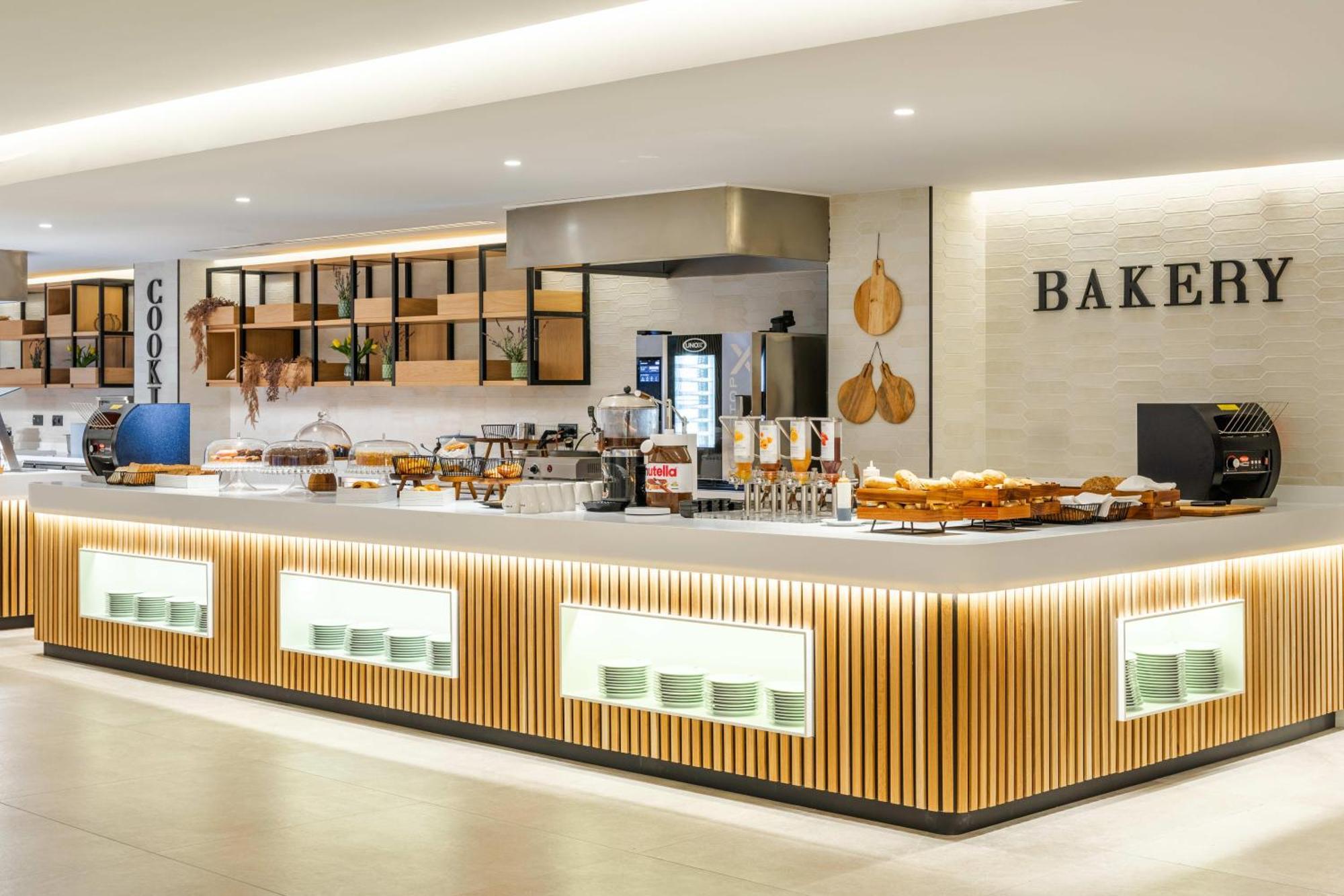Thb Molinos - Adults Only