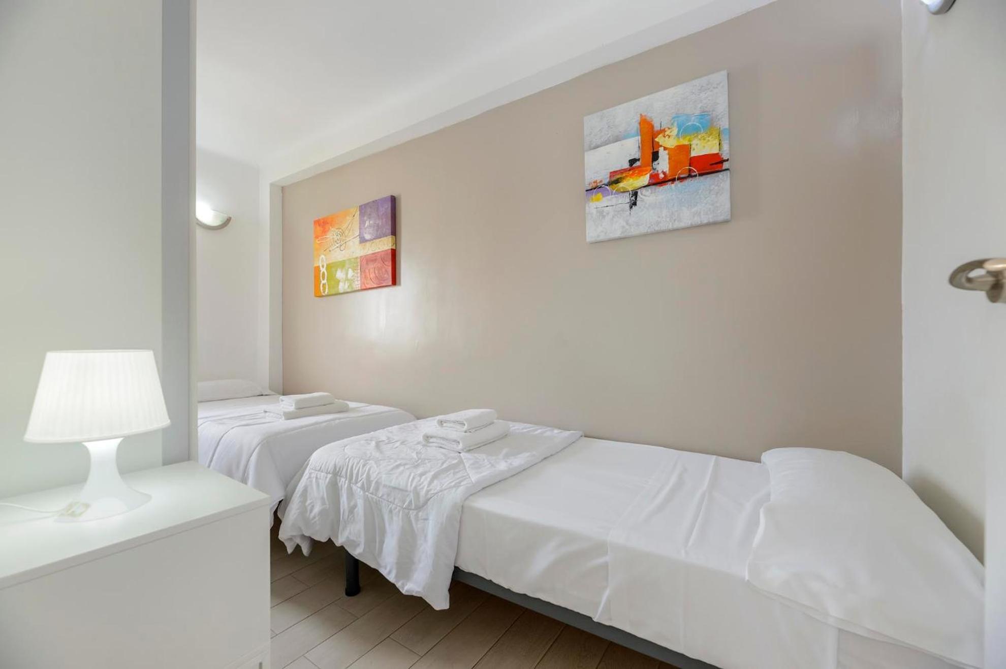 Esmeralda Apartment