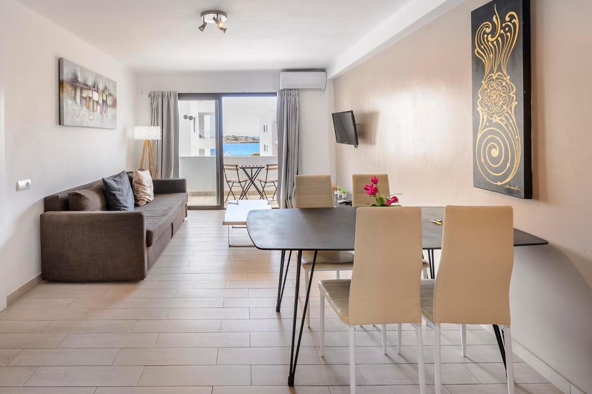 Esmeralda Apartment