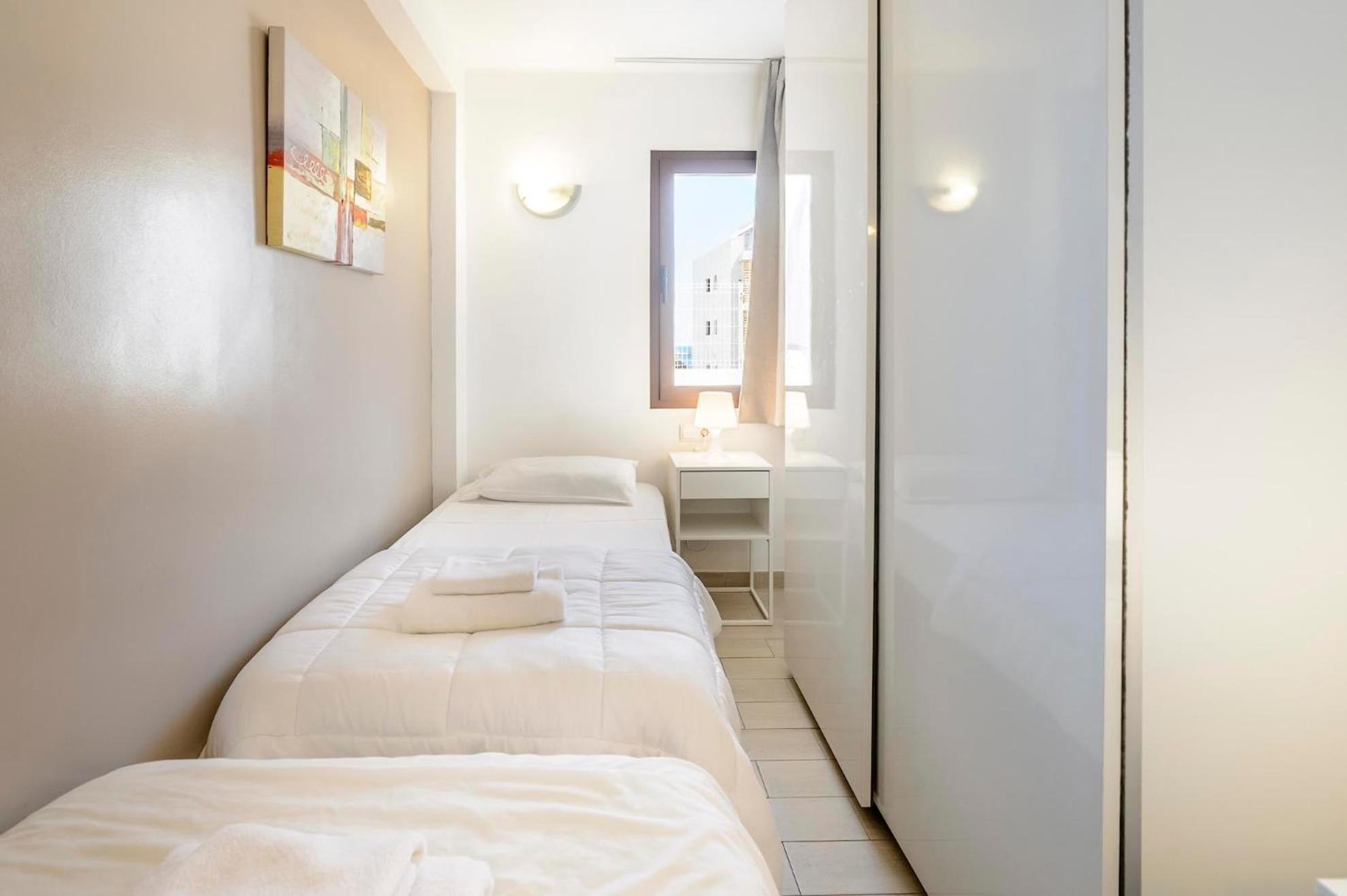 Esmeralda Apartment