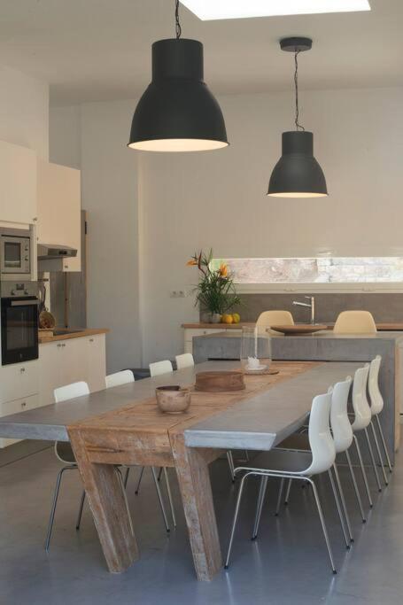 Schitterende Met Zwembad, Heerlijk Rustig Villa