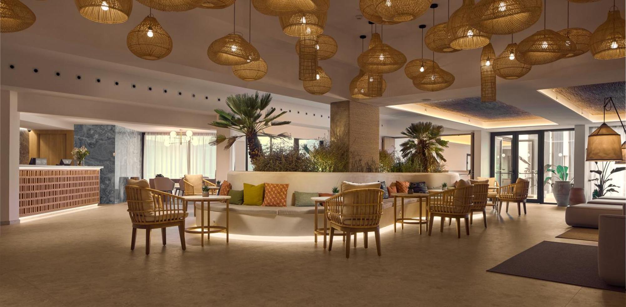 Cala San Miguel Ibiza, Curio Collection By Hilton, Adults Only Port de Sant Miguel