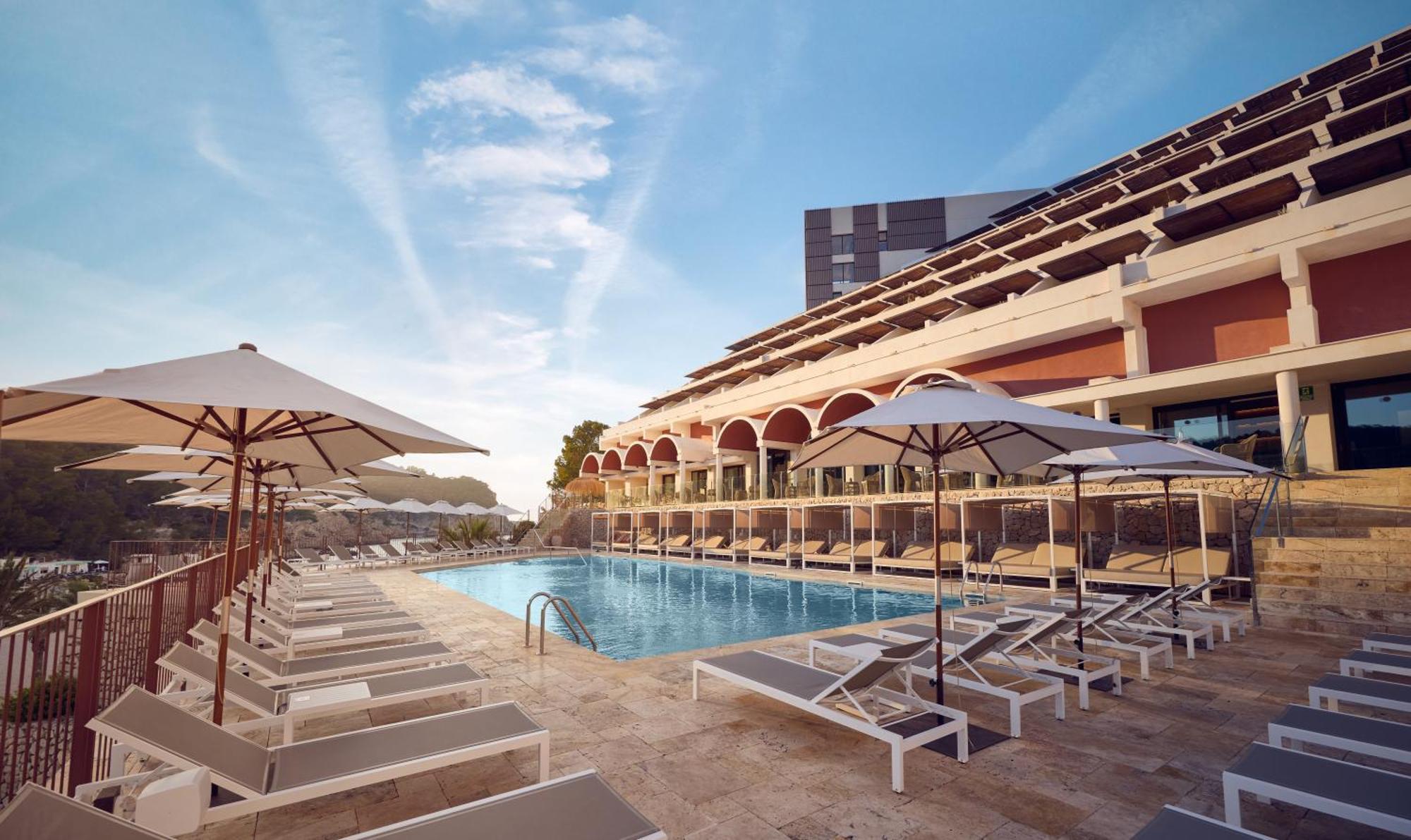 Hotel Cala San Miguel Ibiza, Curio Collection By Hilton, Adults Only 5*