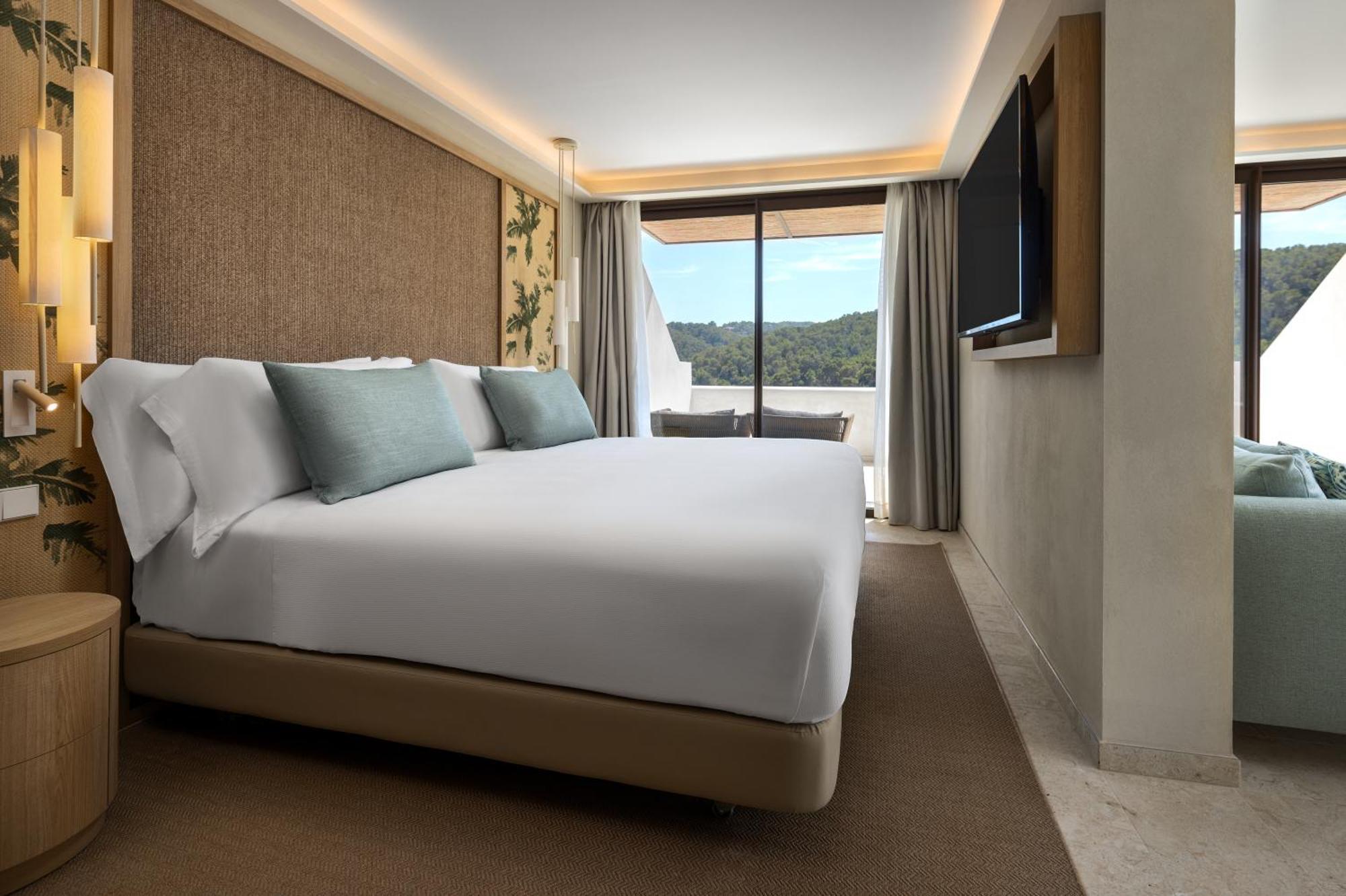 Cala San Miguel Ibiza, Curio Collection By Hilton, Adults Only Hotel 5*