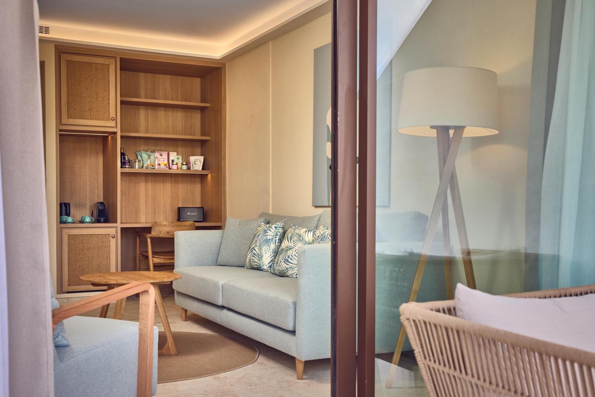 Hotel Cala San Miguel Ibiza, Curio Collection By Hilton, Adults Only Port de Sant Miguel
