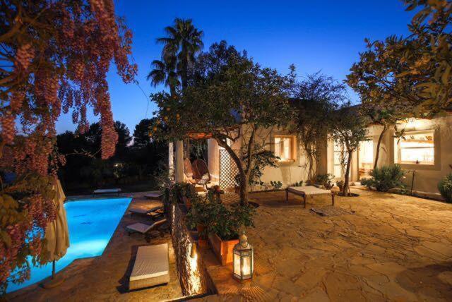 Villa Torres Con Piscina Y Jardin, Santa Gertrudis