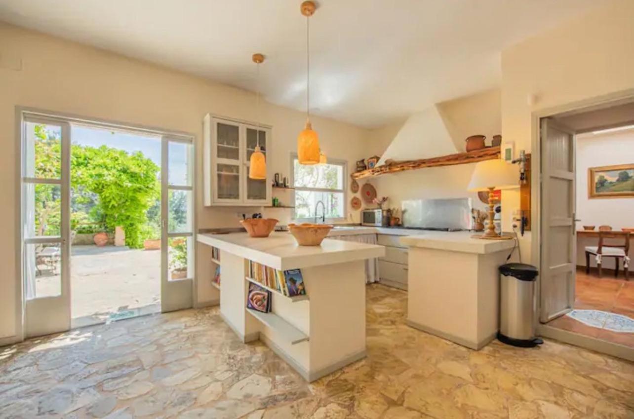 Villa Torres Con Piscina Y Jardin, Santa Gertrudis *