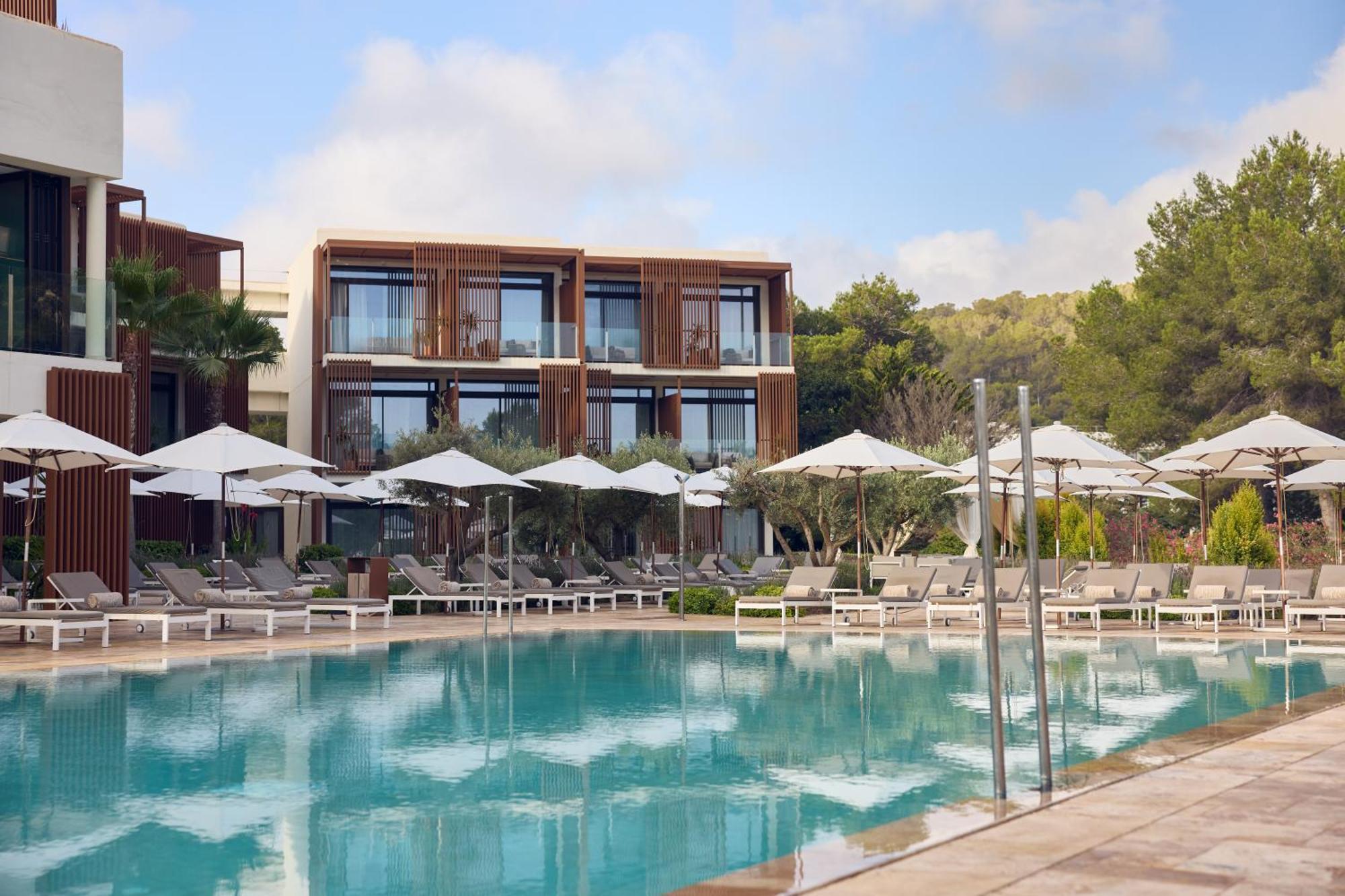 Cala San Miguel Ibiza Resort, Adults Only, Curio Collection By Hilton 5*