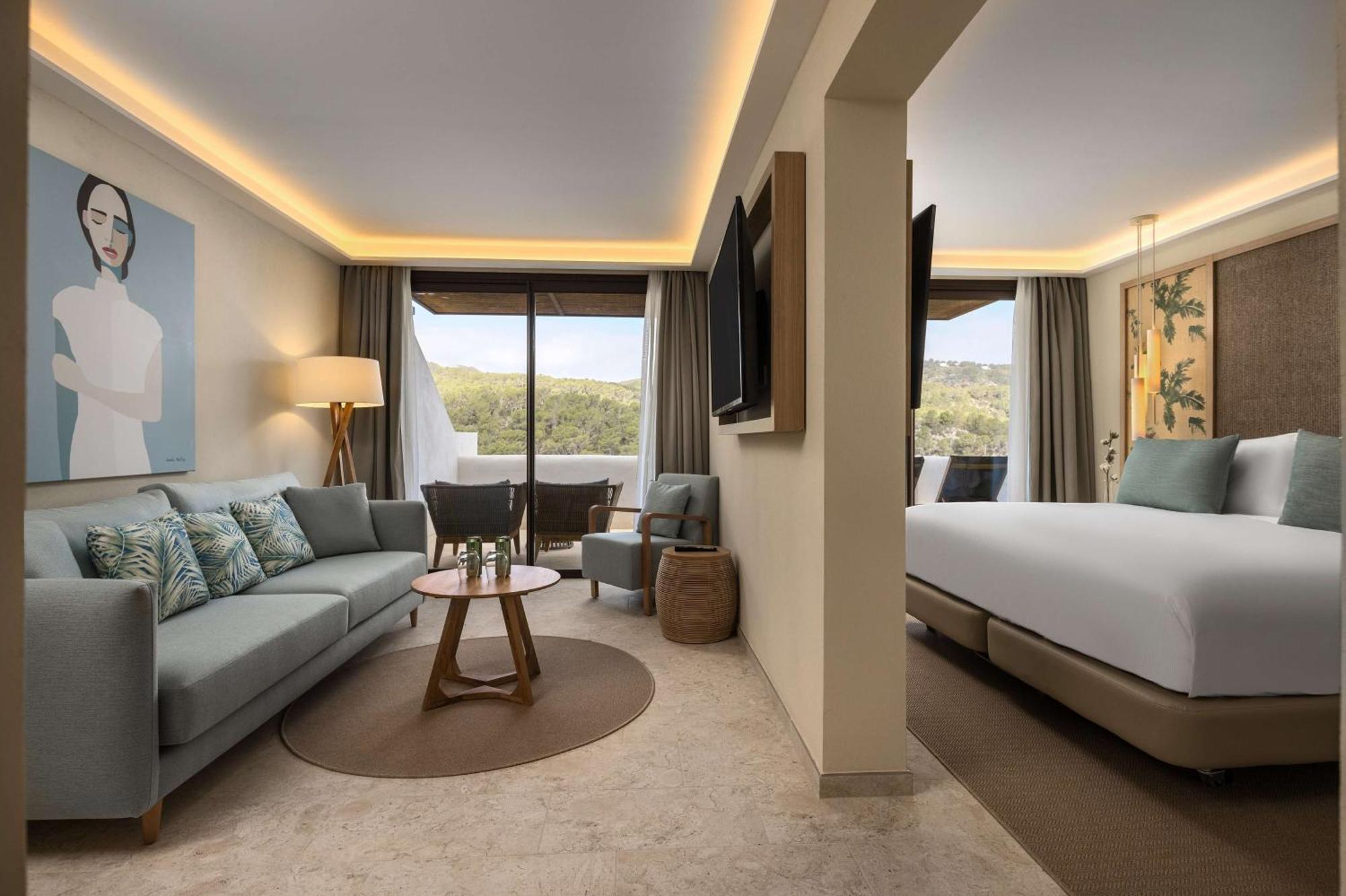 Hotel Cala San Miguel Ibiza, Curio Collection By Hilton, Adults Only Port de Sant Miguel