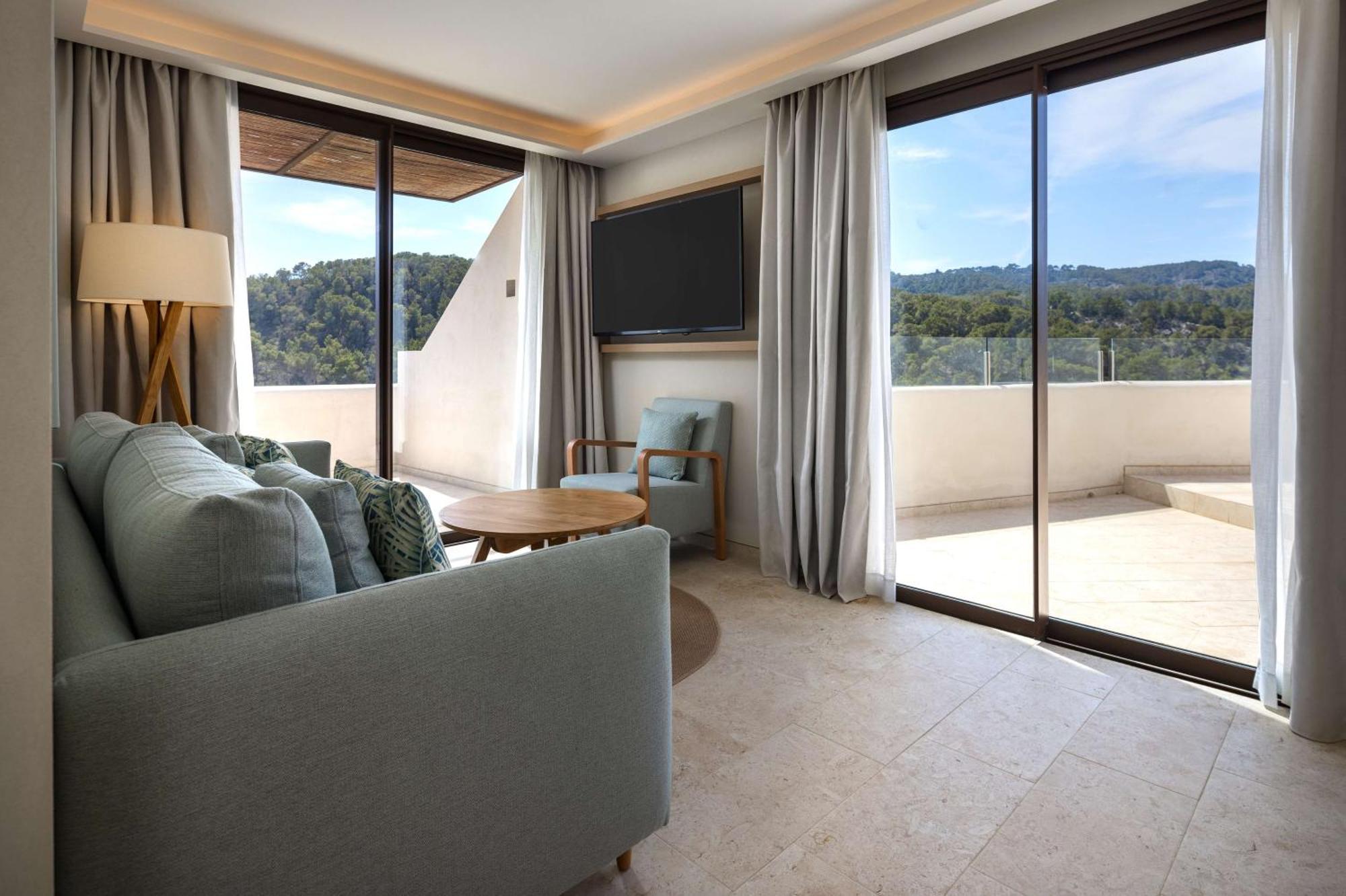 Cala San Miguel Ibiza, Curio Collection By Hilton, Adults Only 5*
