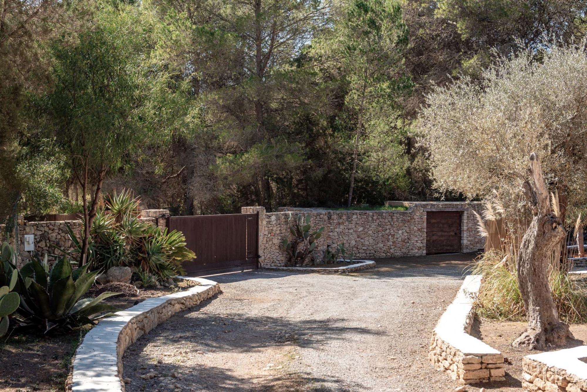 Sa Tanca Ibiza Located Puig D'en Vall, 6b , Pool , Tennis