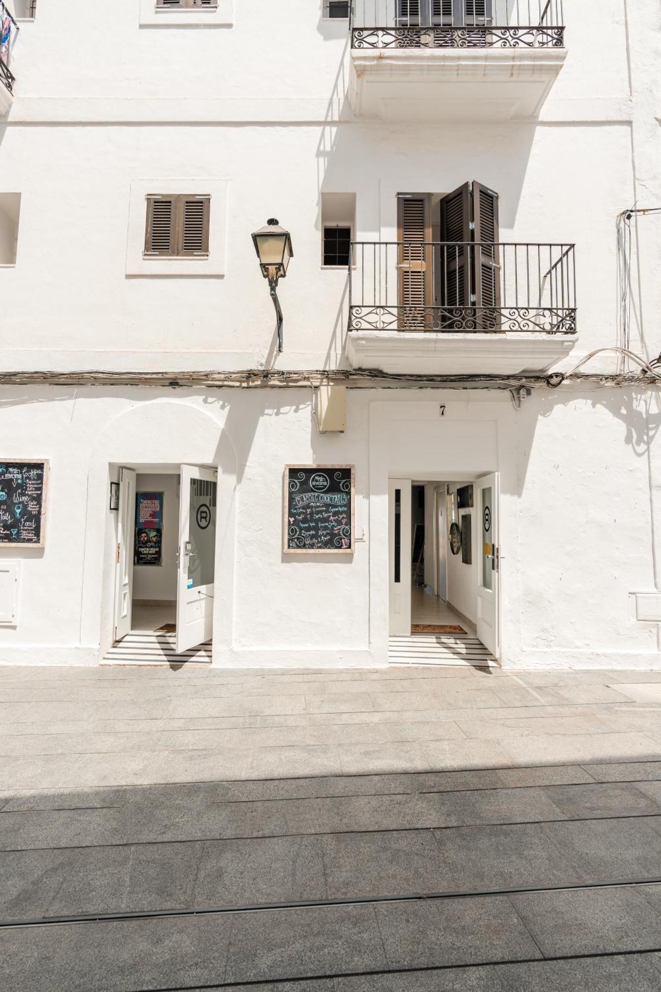 Ryans La Marina (adults Only) Ibiza Town