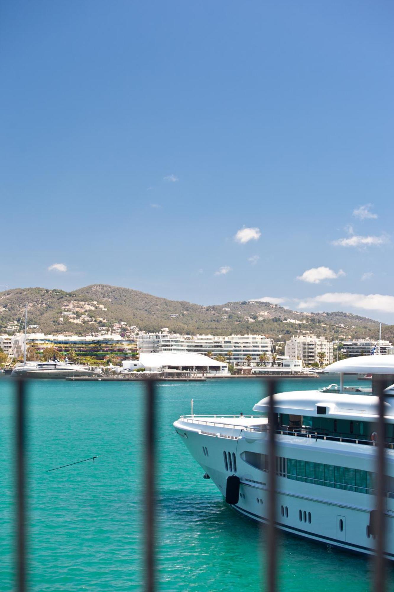 Ryans La Marina (adults Only) 3*