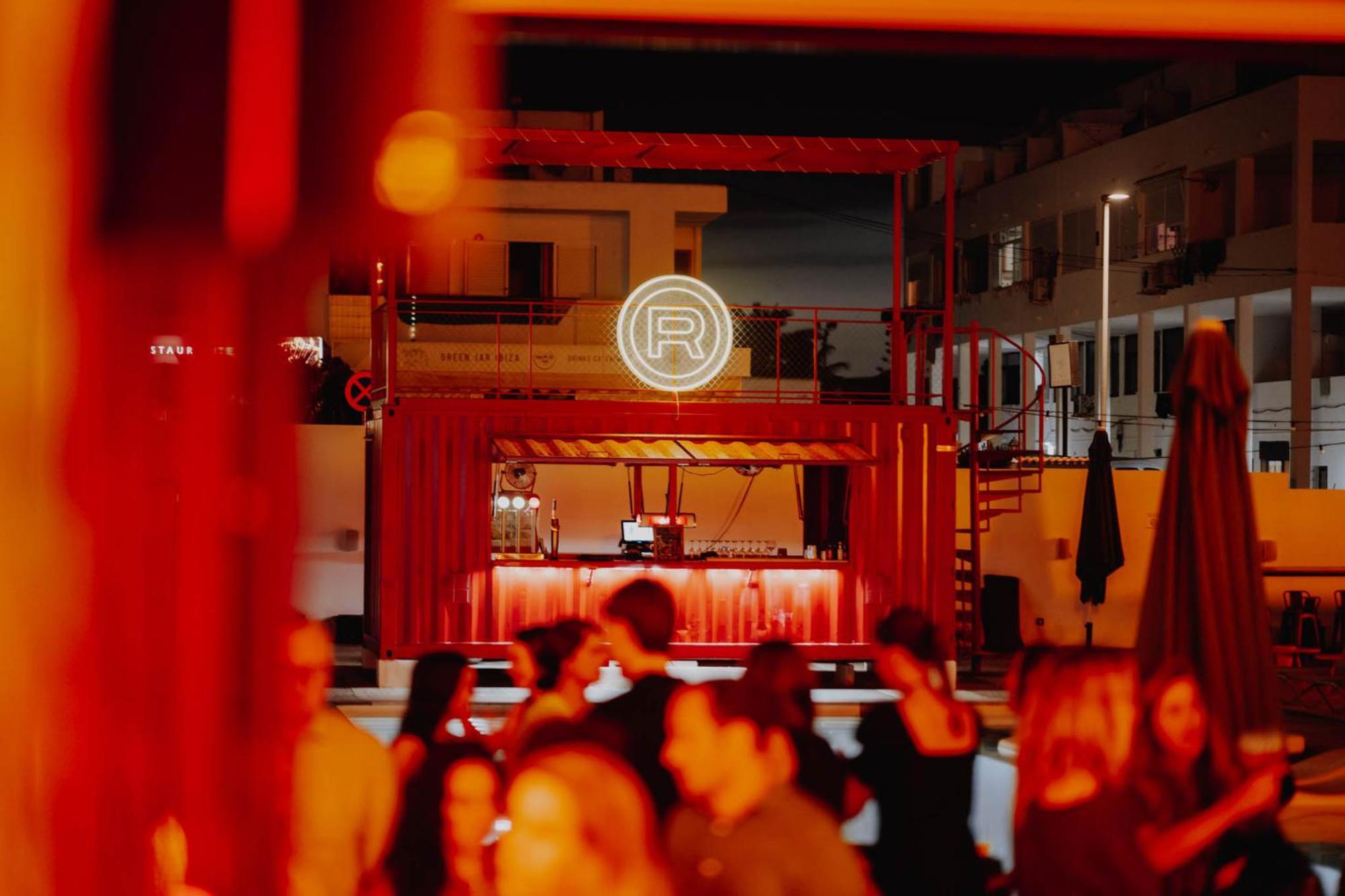 Ryans Lolas - Adults Only Hotel San Antonio (Ibiza)