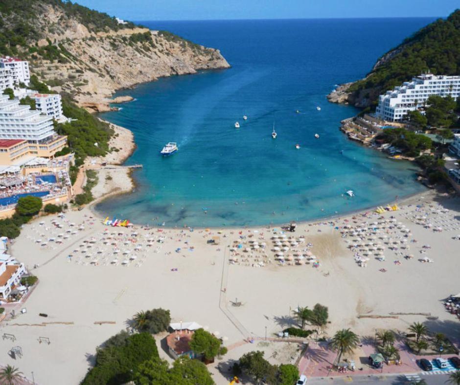 Villa 7 Bedroom With Pool - 5mins Walk To Cala Llonga - Ramon