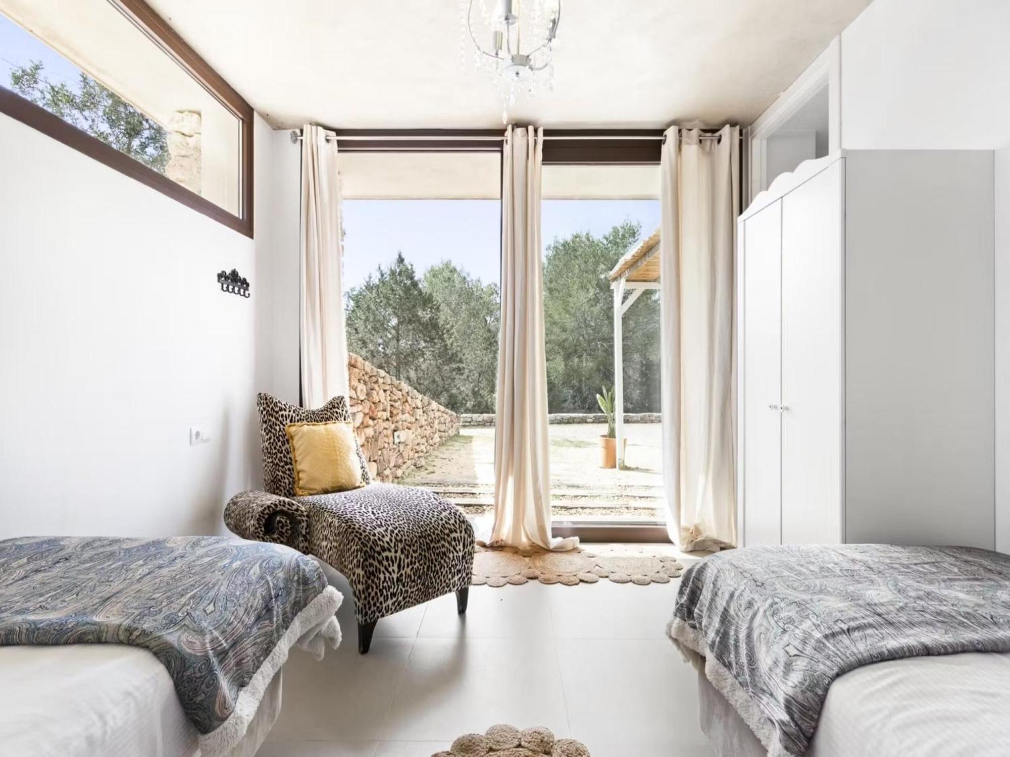 Rural Hideaway In Stcarlos Sant Carles de Peralta