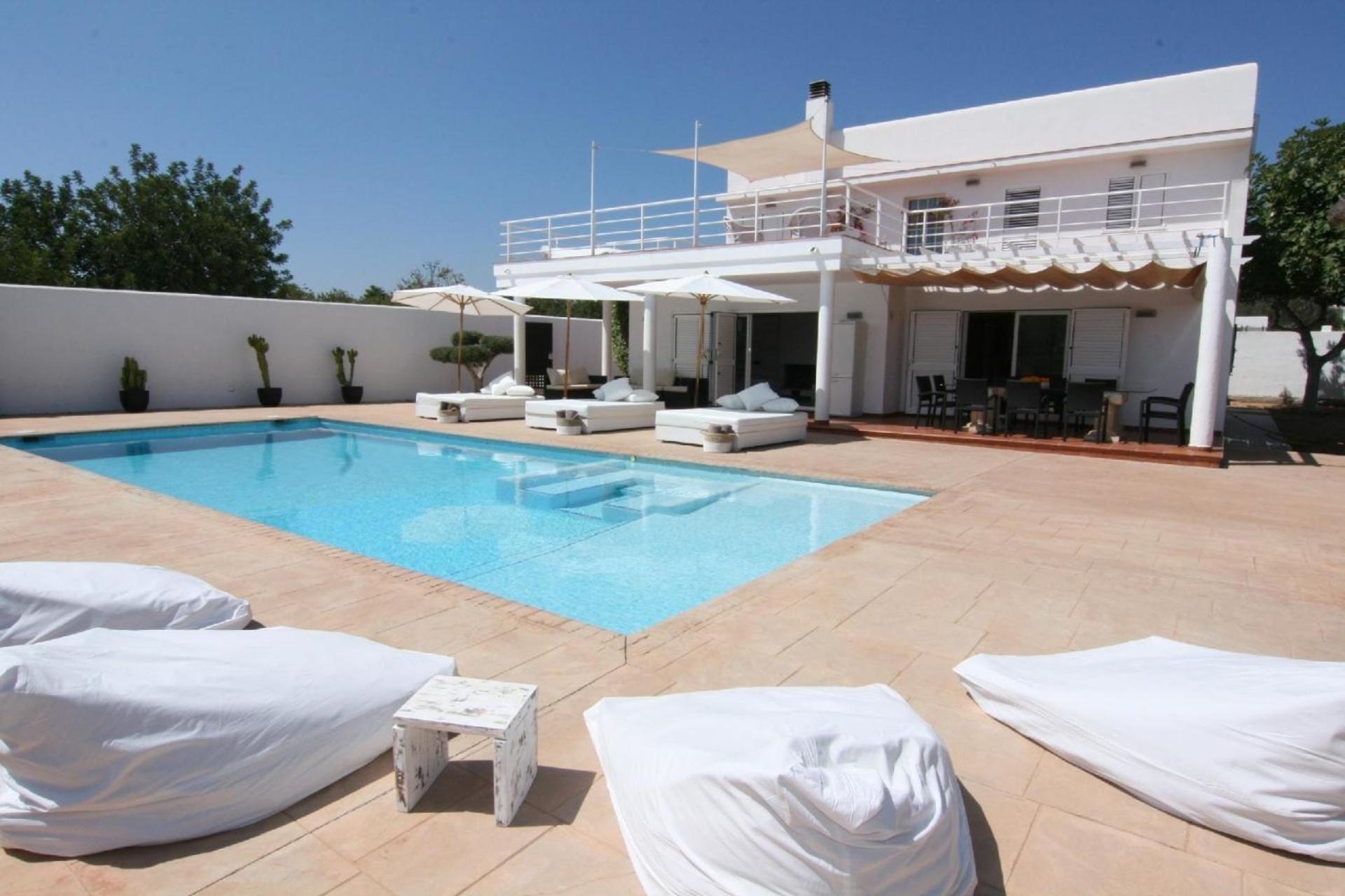 Mit Privatpool Fuer 8 Personen Ca 250 Qm In Sant Jordi De Ses Salines, Ibiza Suedkueste Von Ibiza