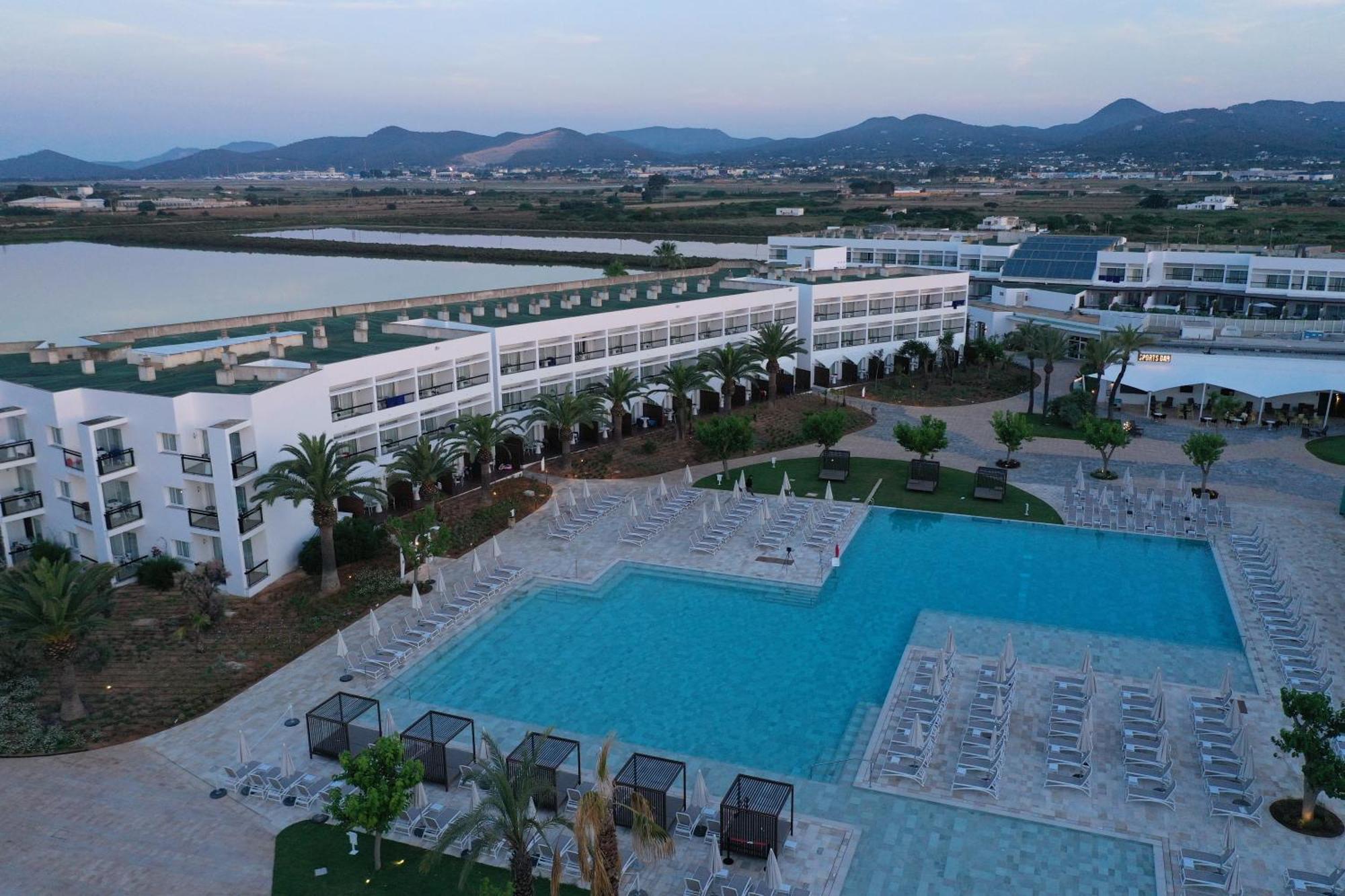 Hotel Grand Palladium Select Palace Ibiza 5*