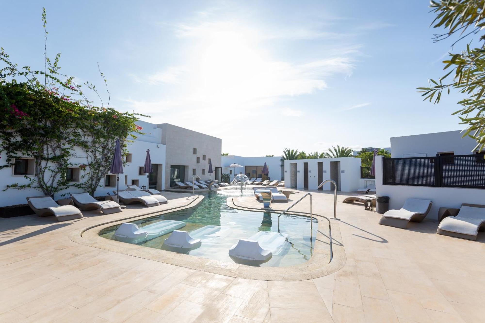 Hotel Grand Palladium Select Palace Ibiza 5*