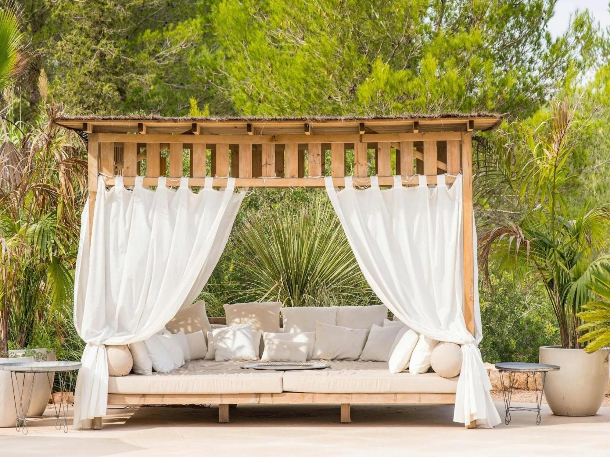 With Wooden-beamed Patio Villa Santa Gertrudis (Ibiza)