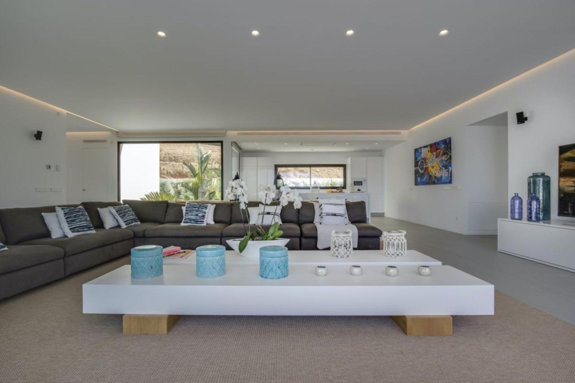 Cap Martinet Modern Top Villa