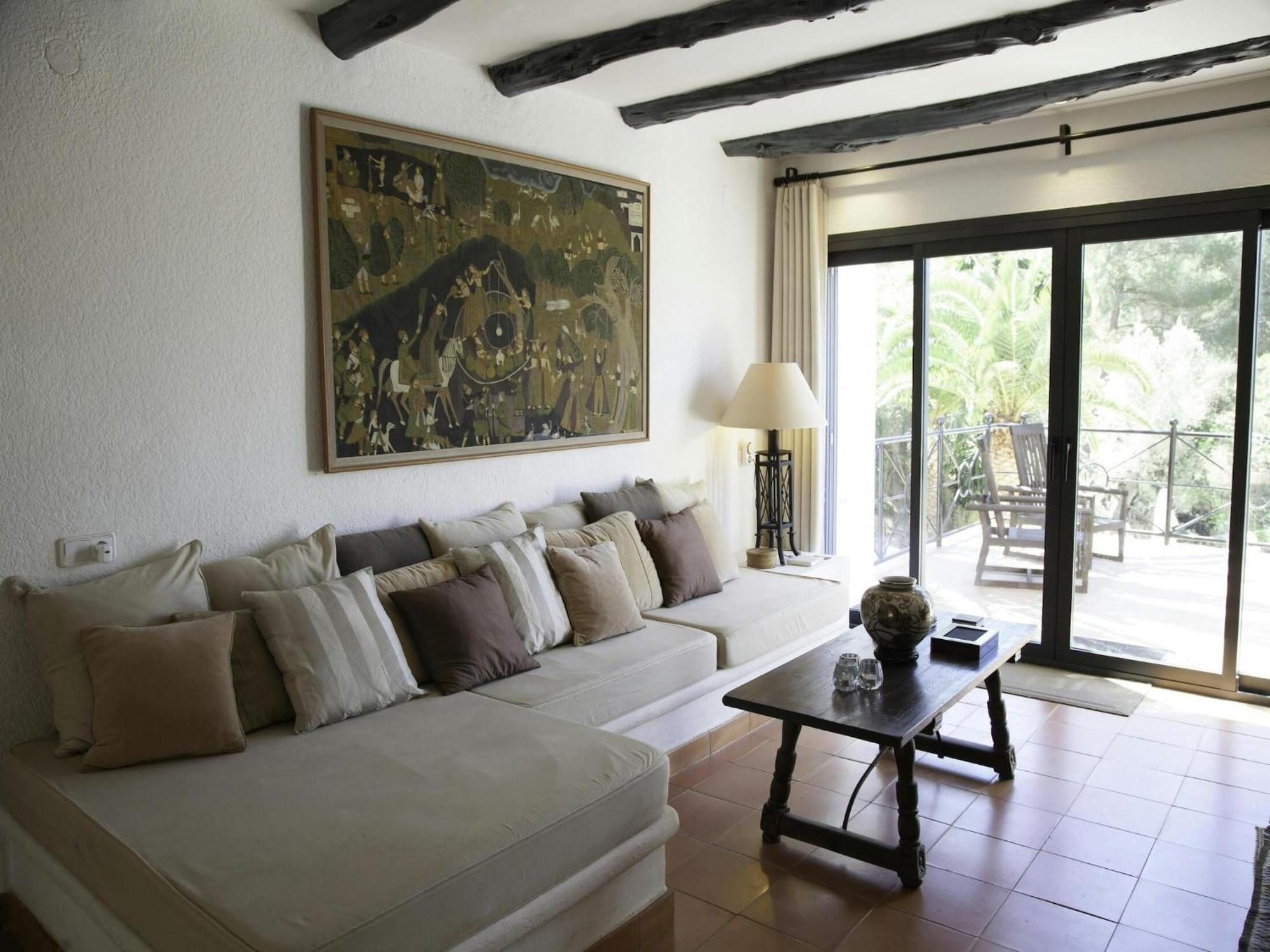 Beautiful With Pool Villa Cala Llonga (Ibiza)