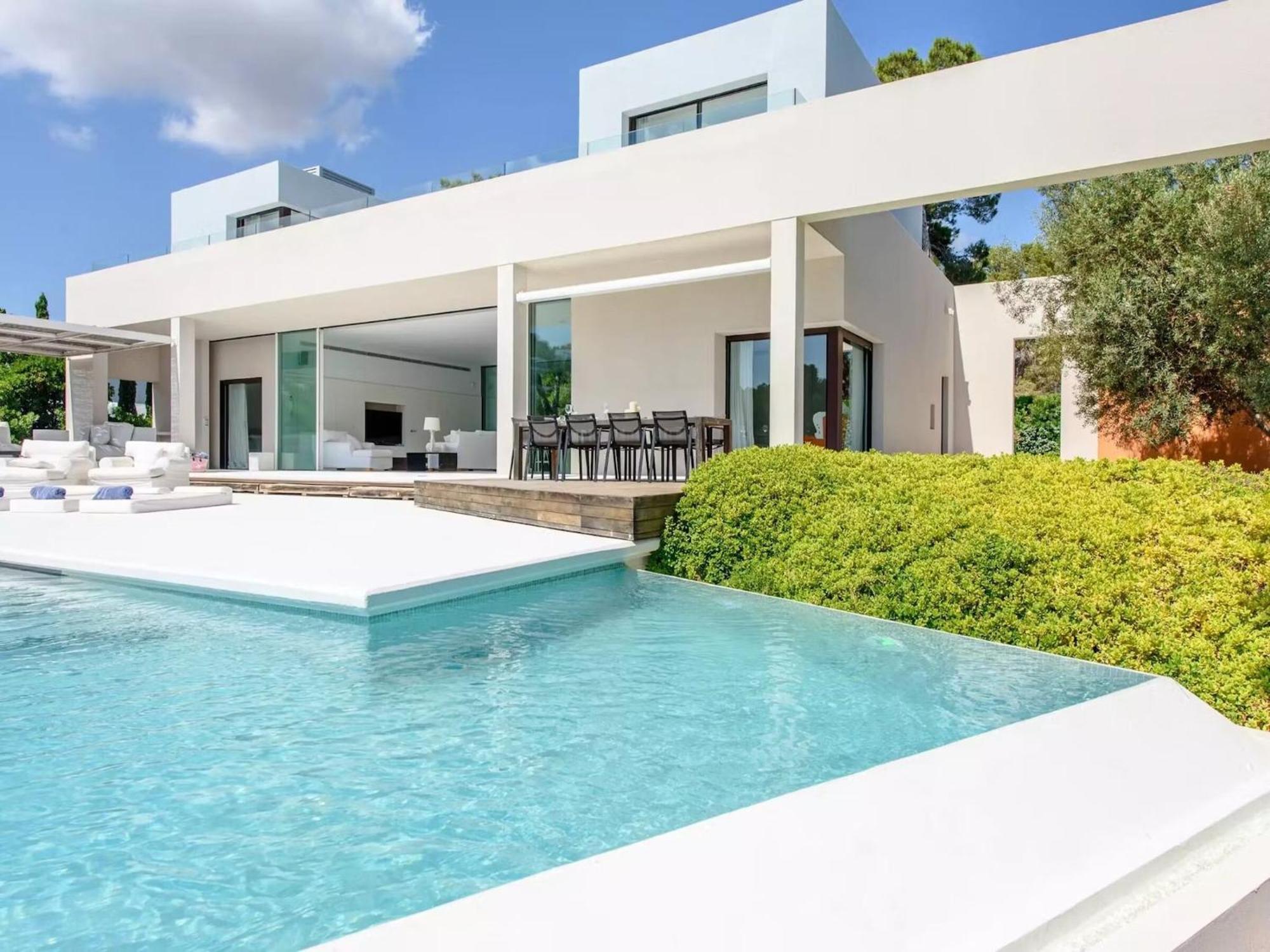 Stylish With Infinity Pool Villa Sant Josep de sa Talaia