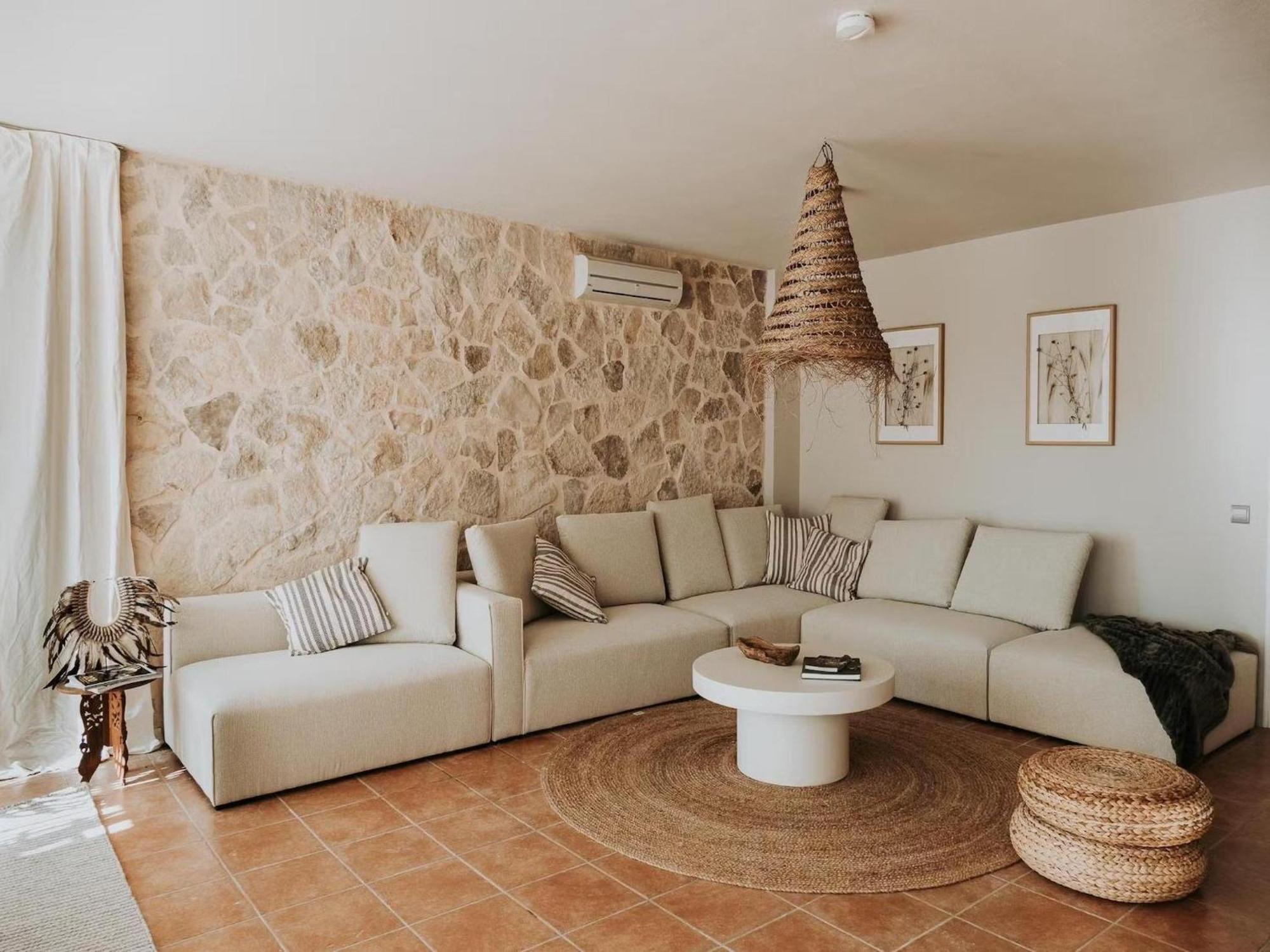 Boutique With Heated Pool *