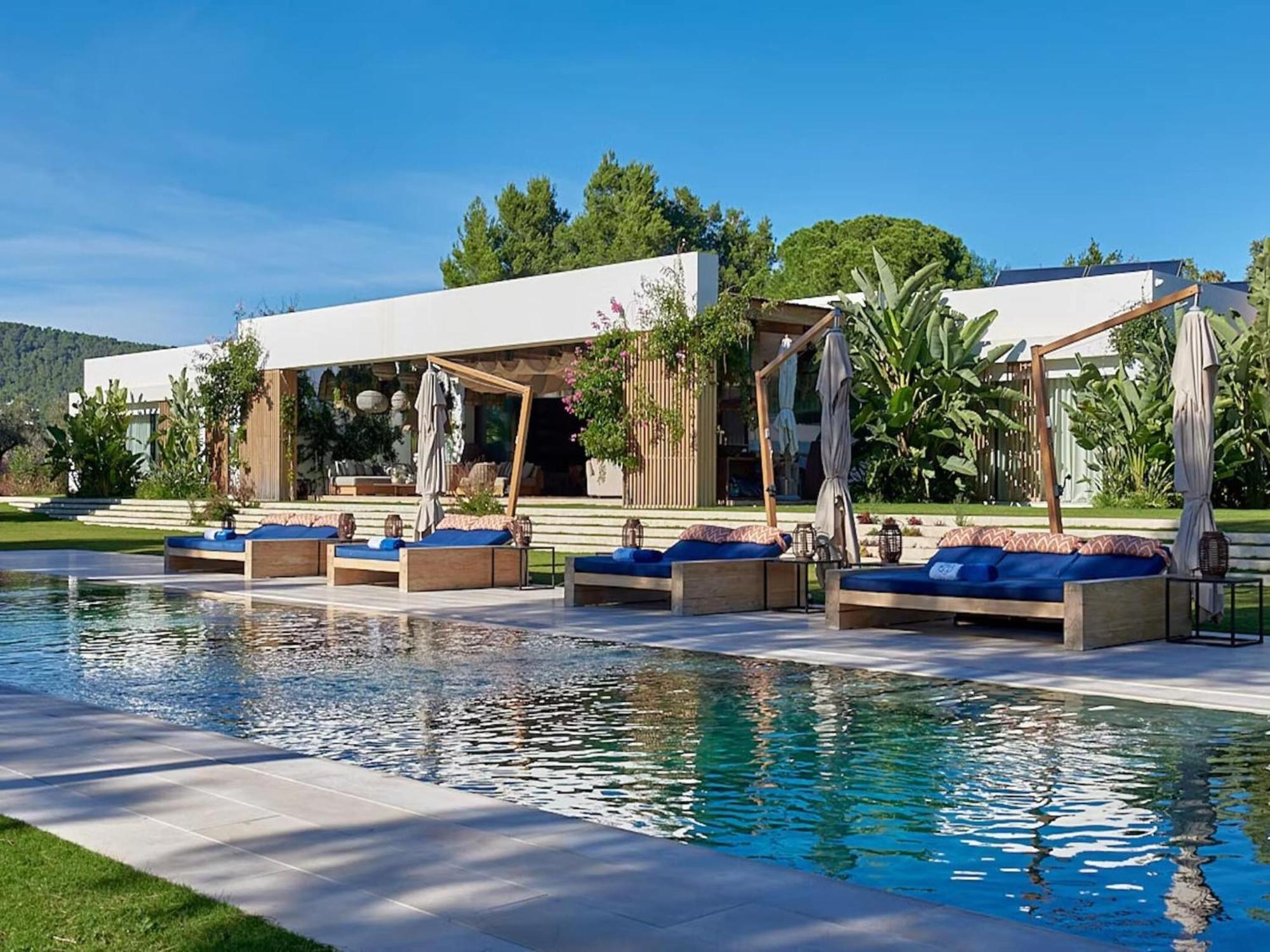 Modern With Hot Tub San José