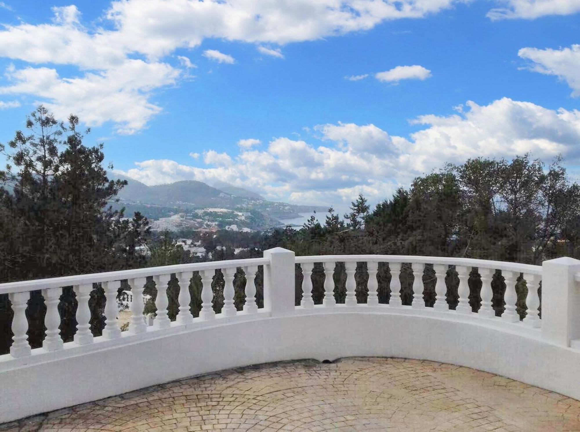 Villa Sophisticated In With Private Pool San José
