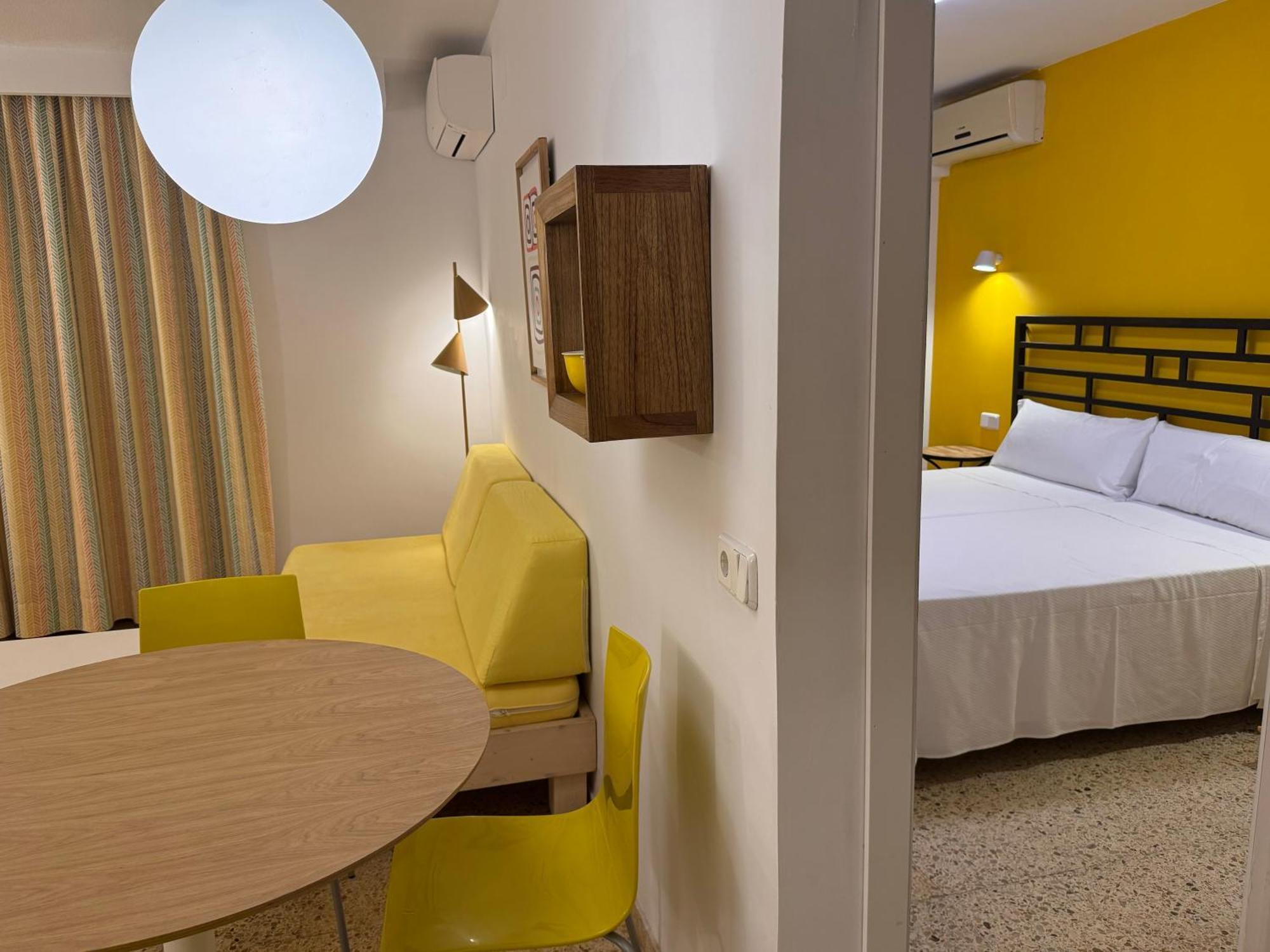 Boutique Poniente Playa Apartment San Antonio (Ibiza)
