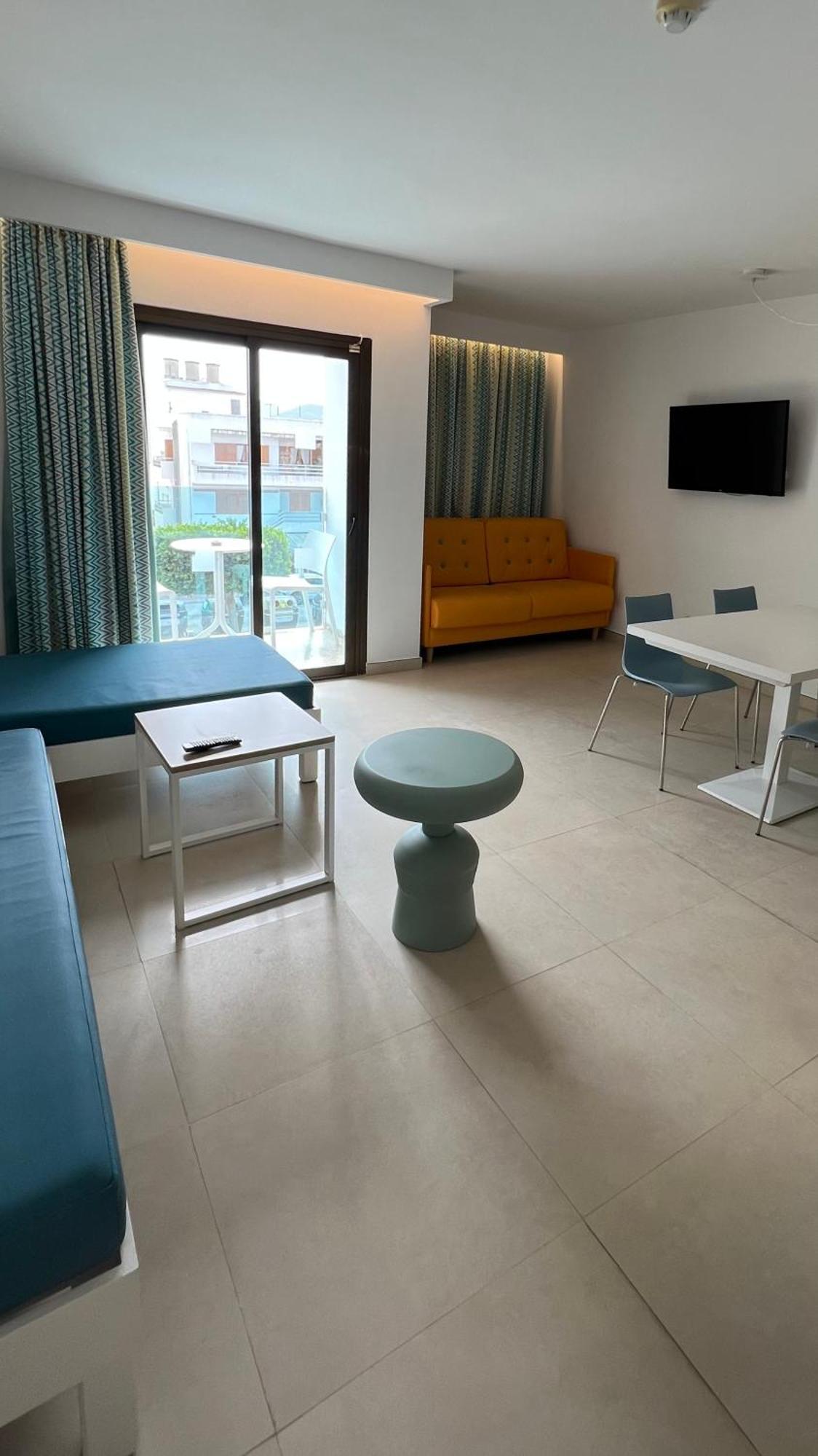 Apartment Boutique Poniente Playa San Antonio (Ibiza)