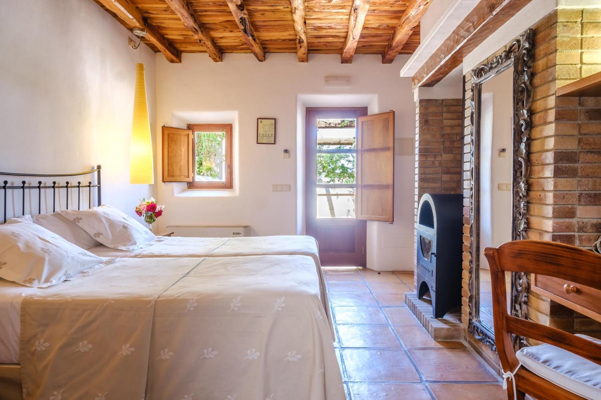 Lluc Boutique & Luxury Farm stay *