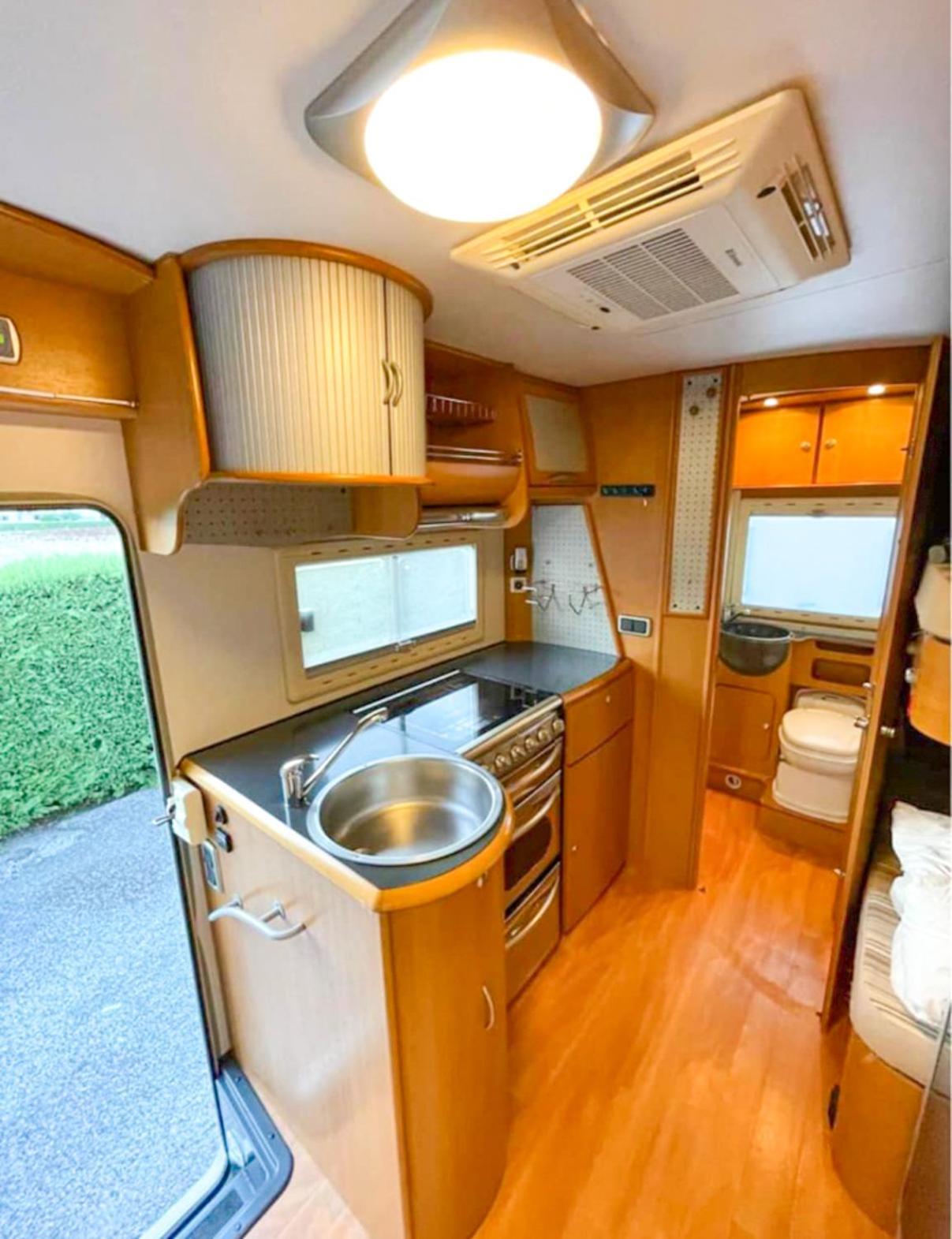 Autocaravana En Ibiza Town